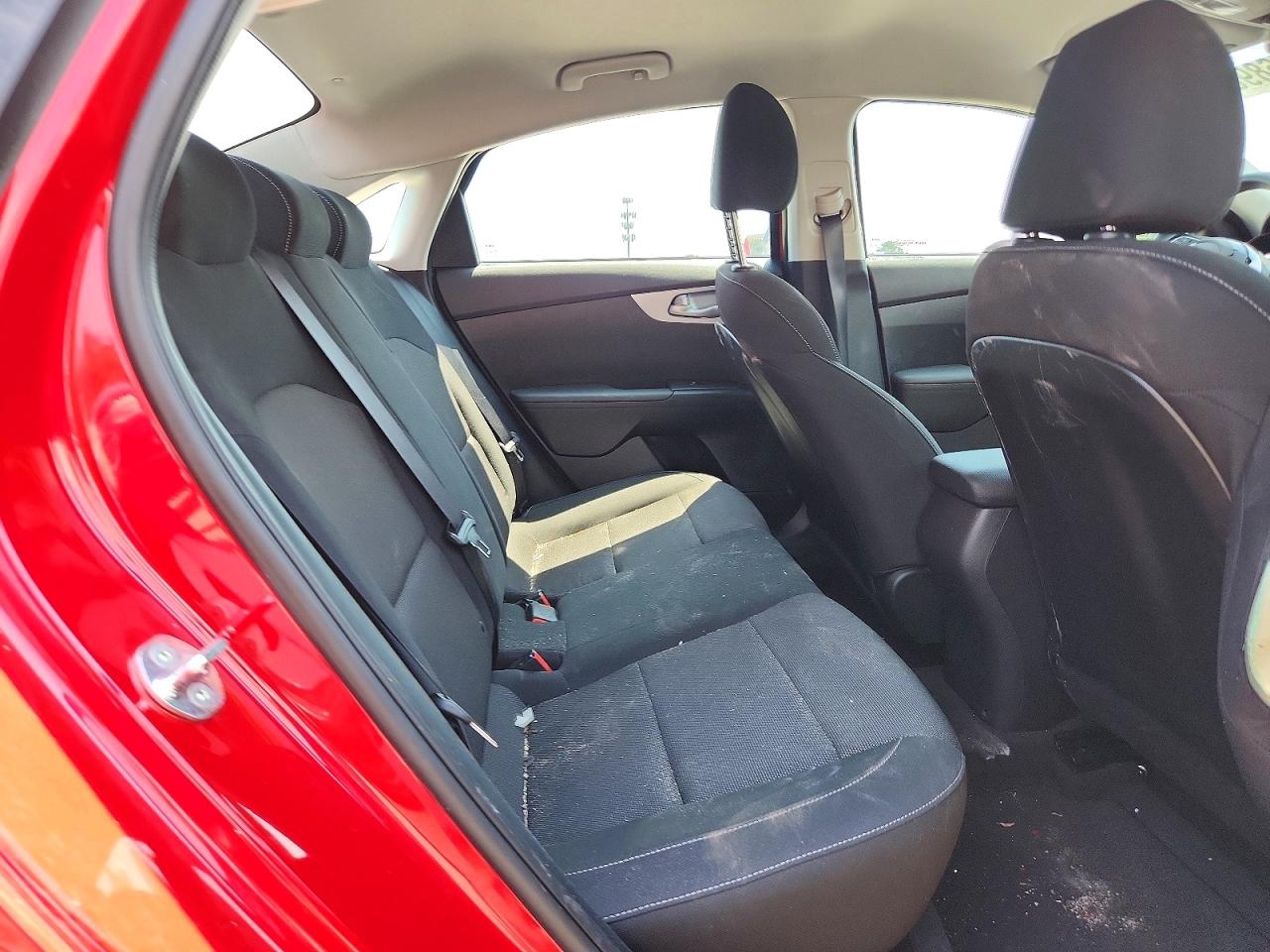 Kia Forte 2023 — 11