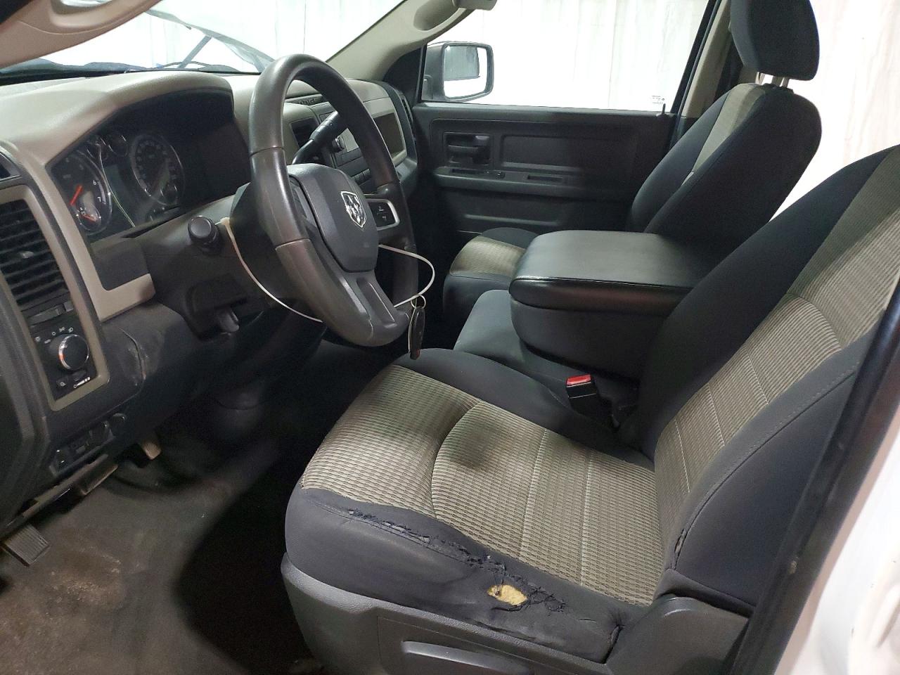 Dodge RAM 1500 2010 — 8