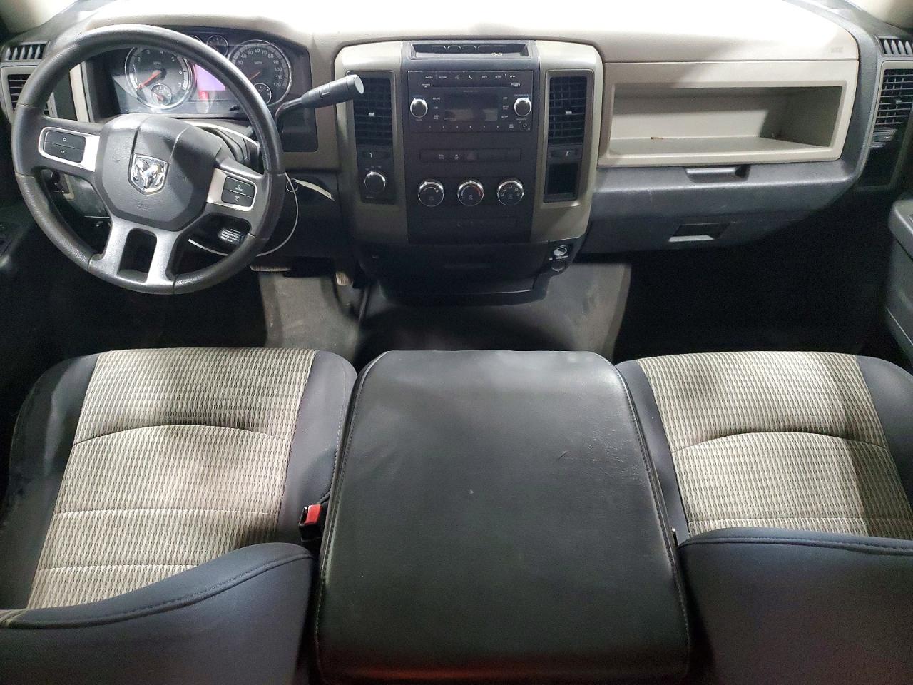Dodge RAM 1500 2010 — 9