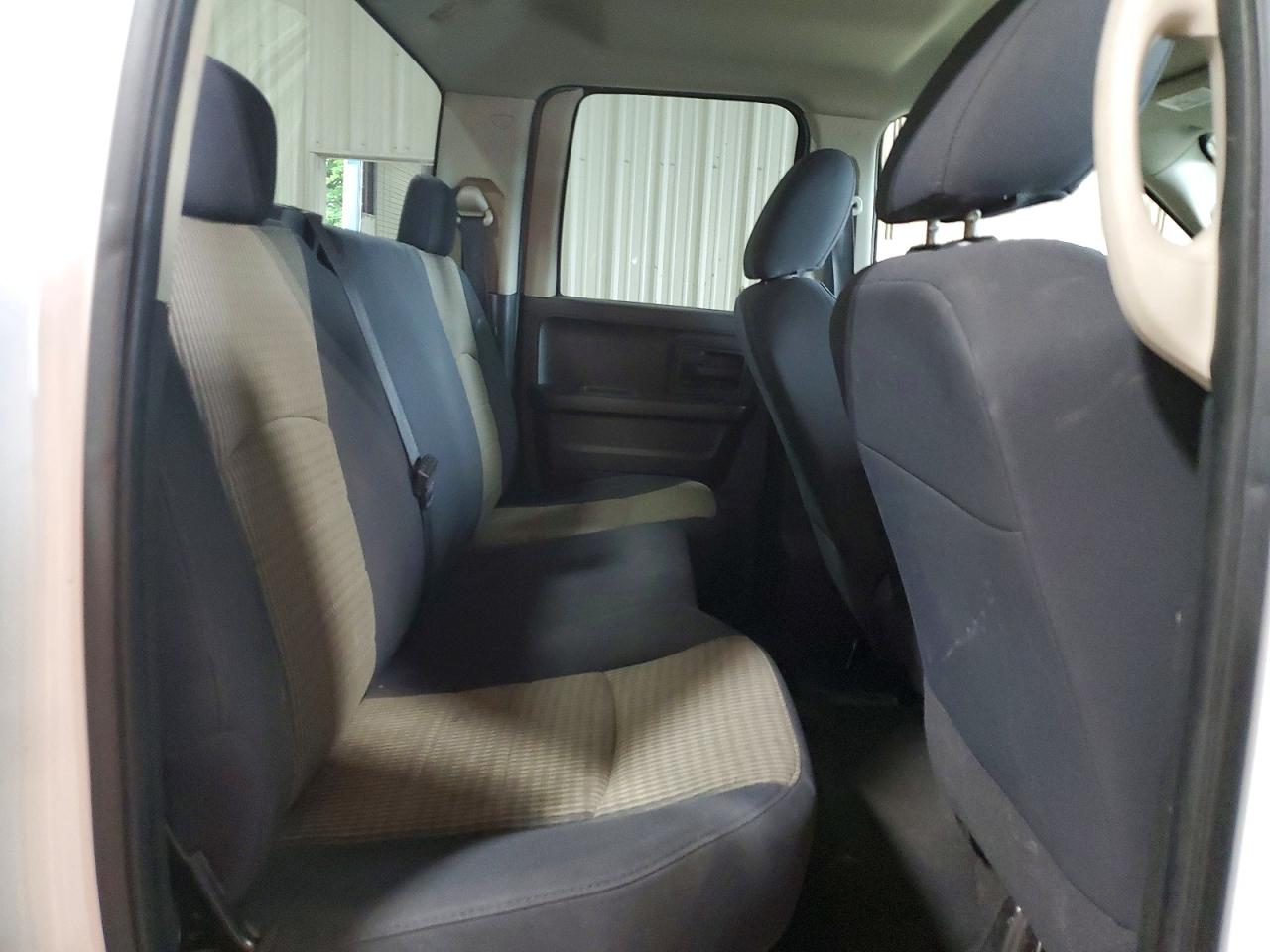 Dodge RAM 1500 2010 — 11
