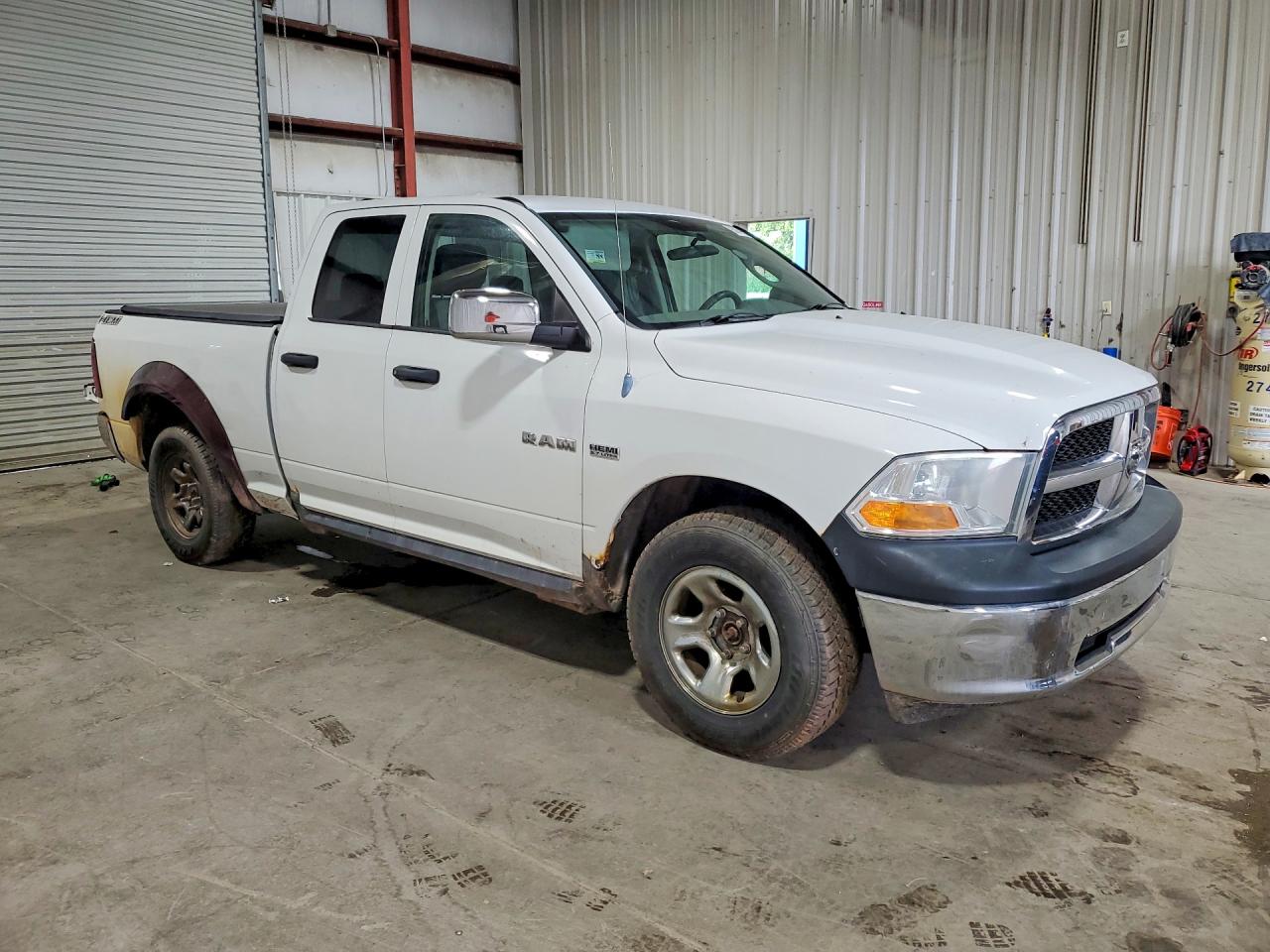 Dodge RAM 1500 2010 — 5