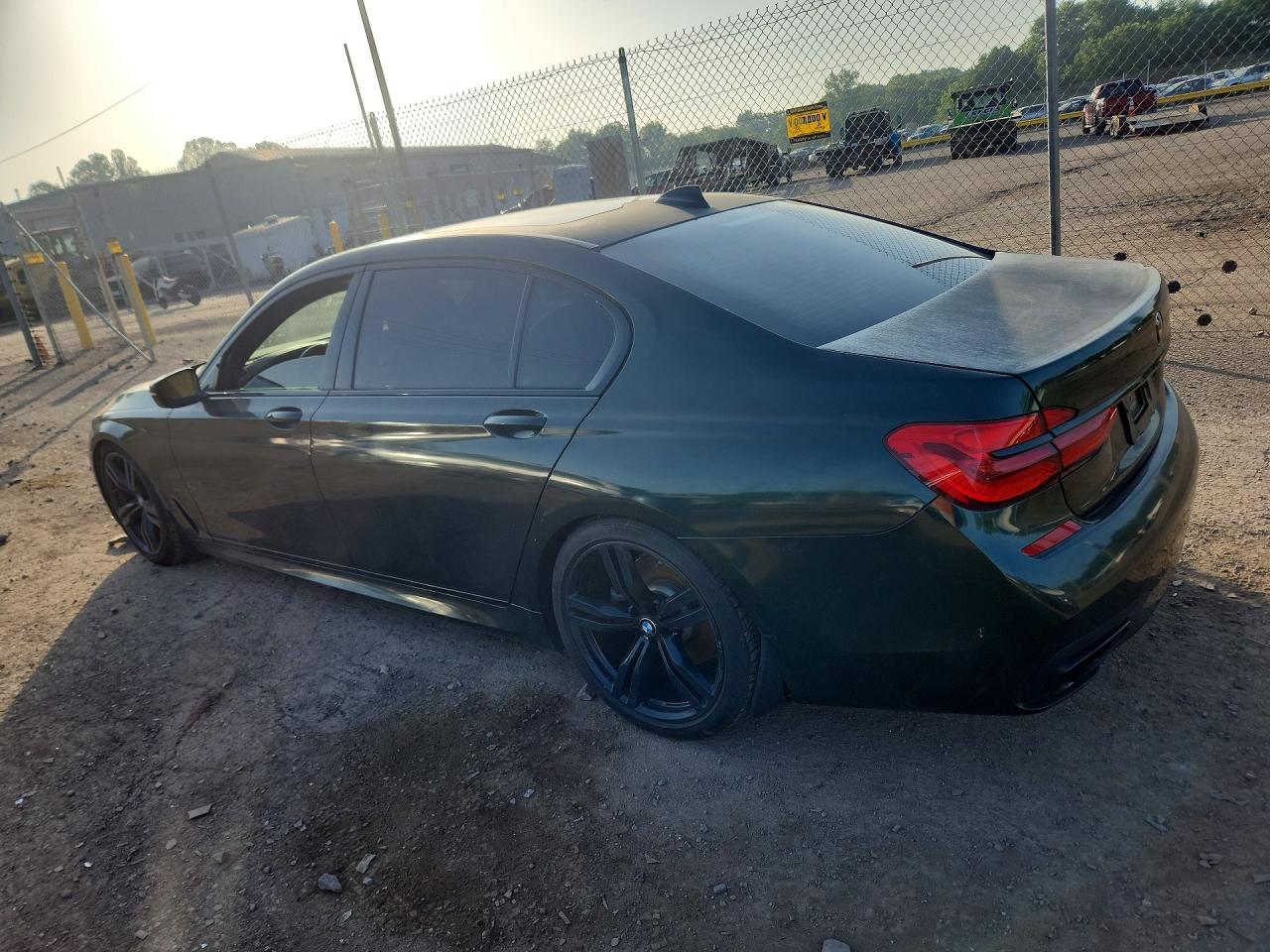 BMW 750 2018 — 3