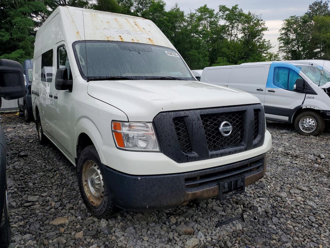 Nissan Nv 2018 — 5