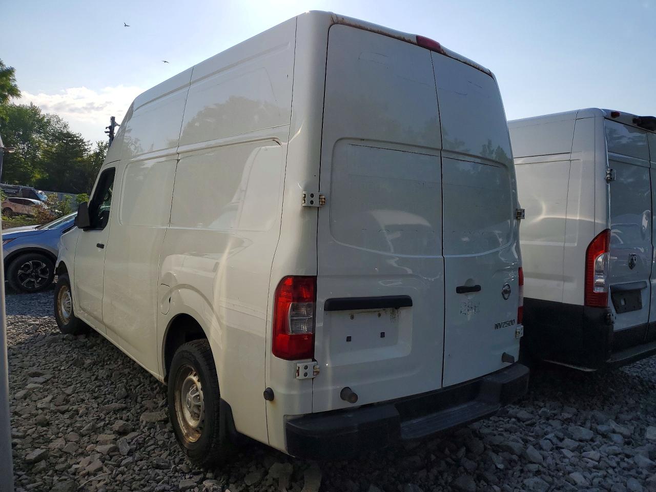 Nissan Nv 2018 — 3