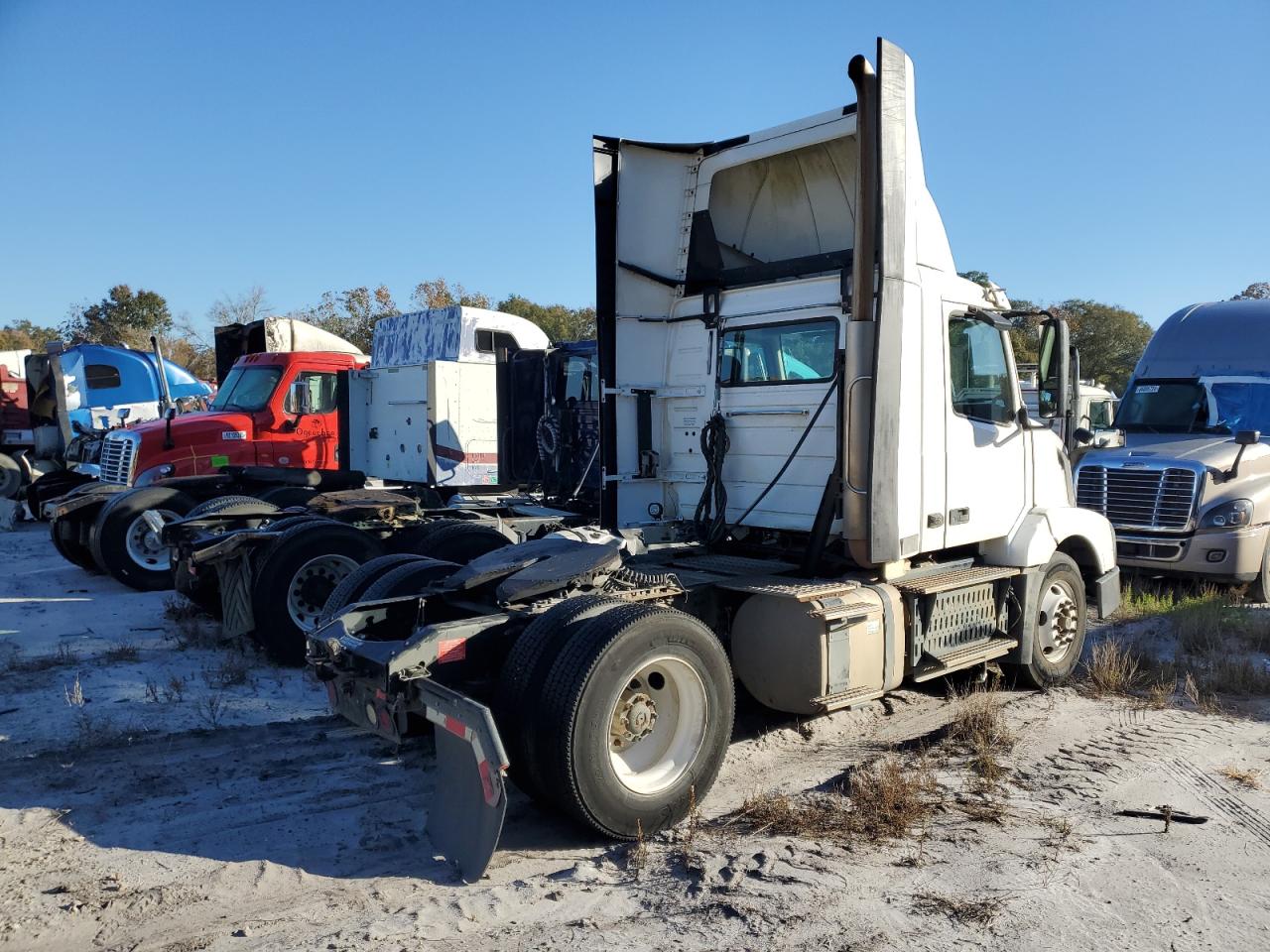 Volvo Vnl 2017 — 5