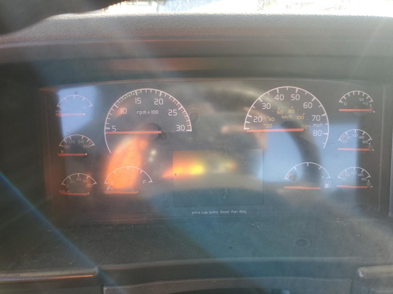 Volvo Vnl 2017 — 9