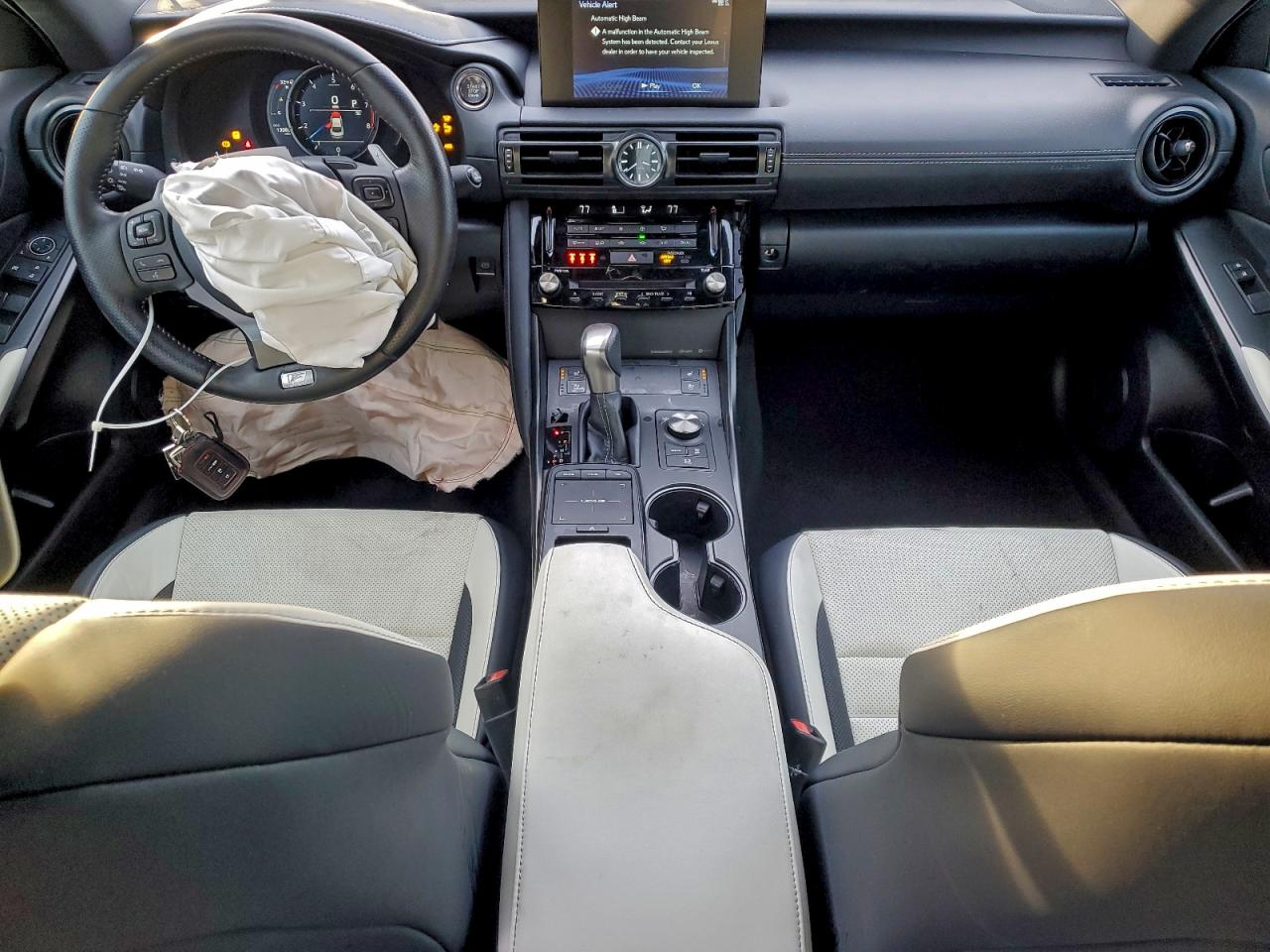 Lexus IS 2024 — 9