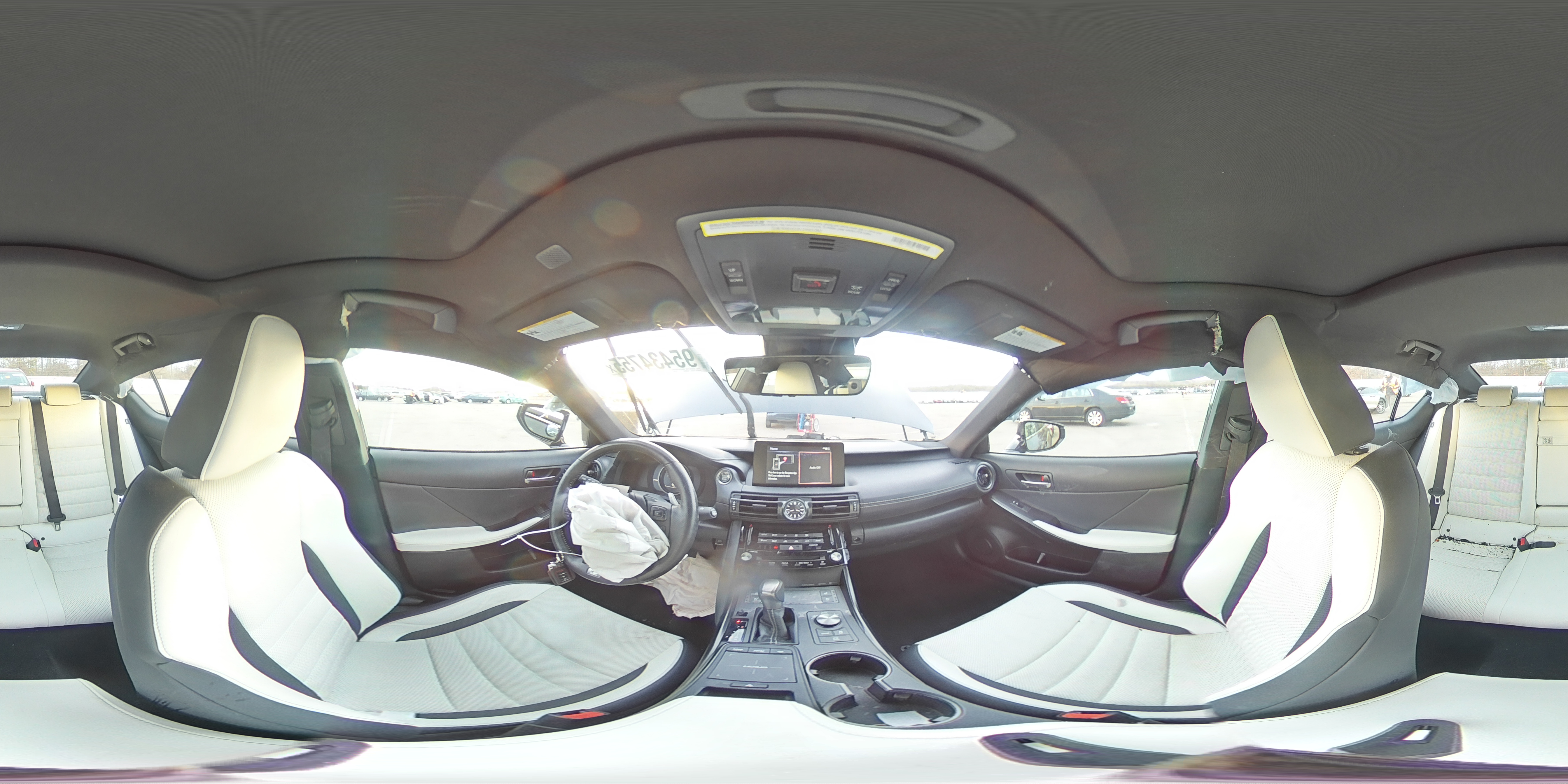Lexus IS 2024 — 14