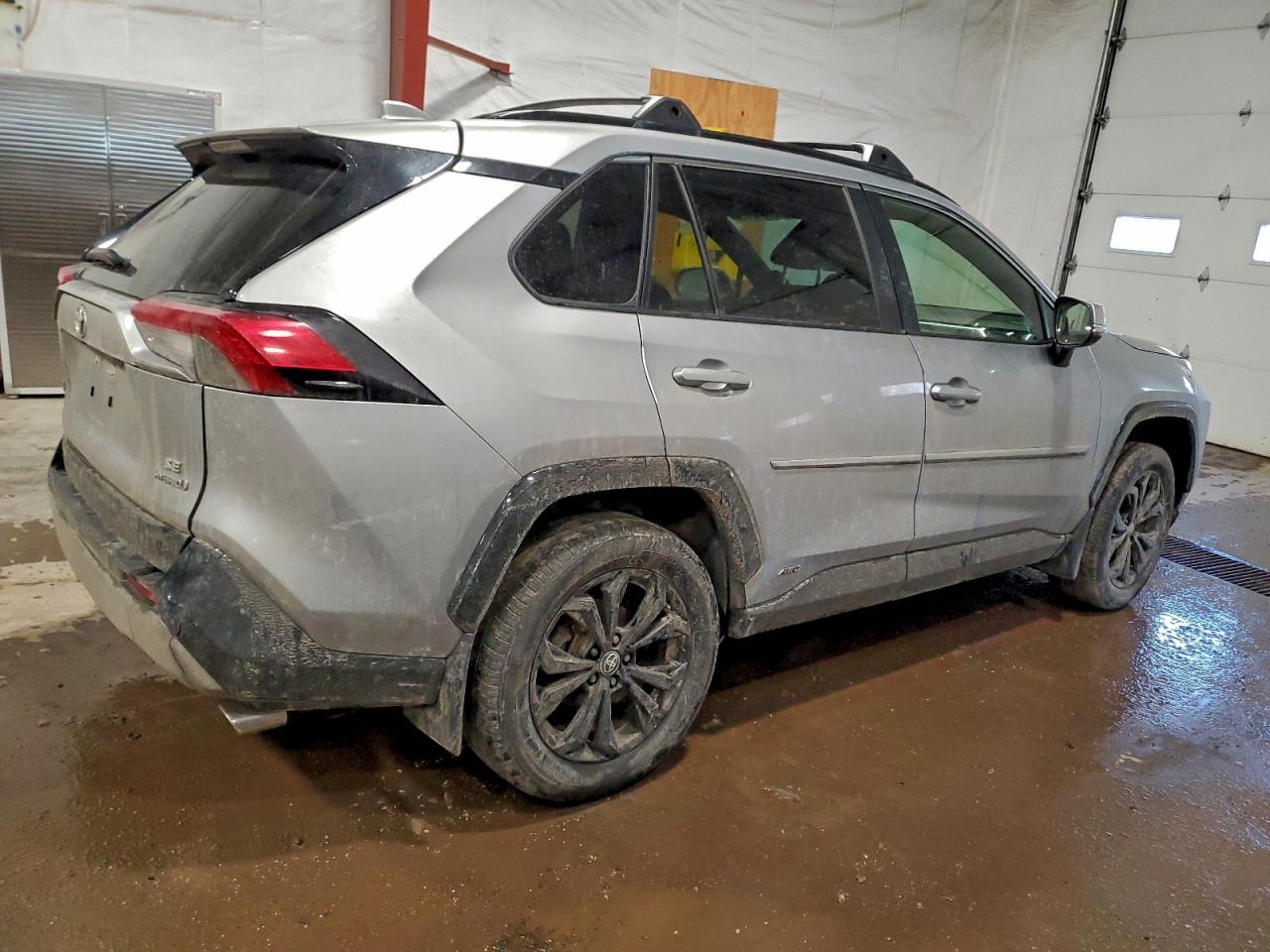 Toyota RAV4 2023 — 4