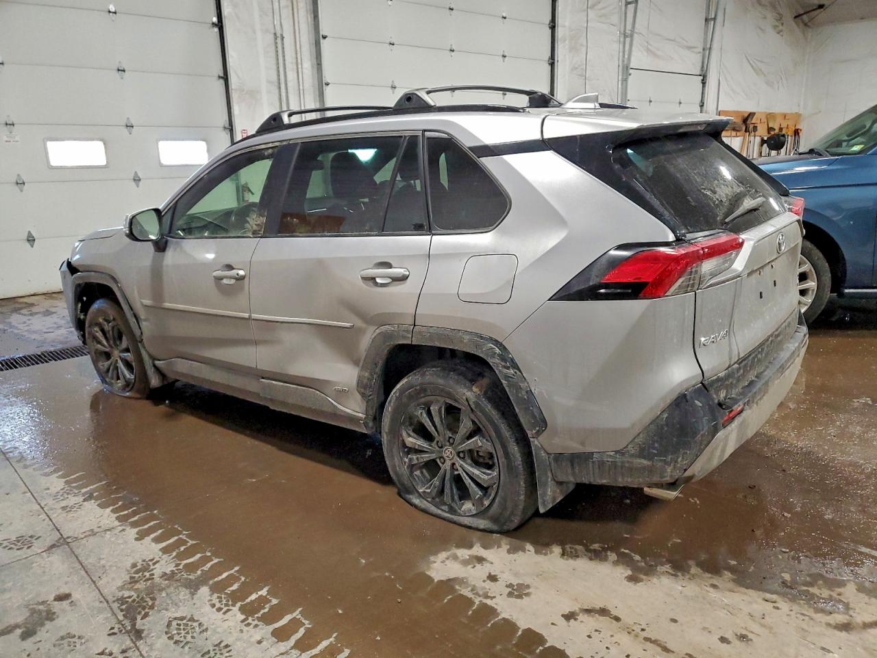 Toyota RAV4 2023 — 3
