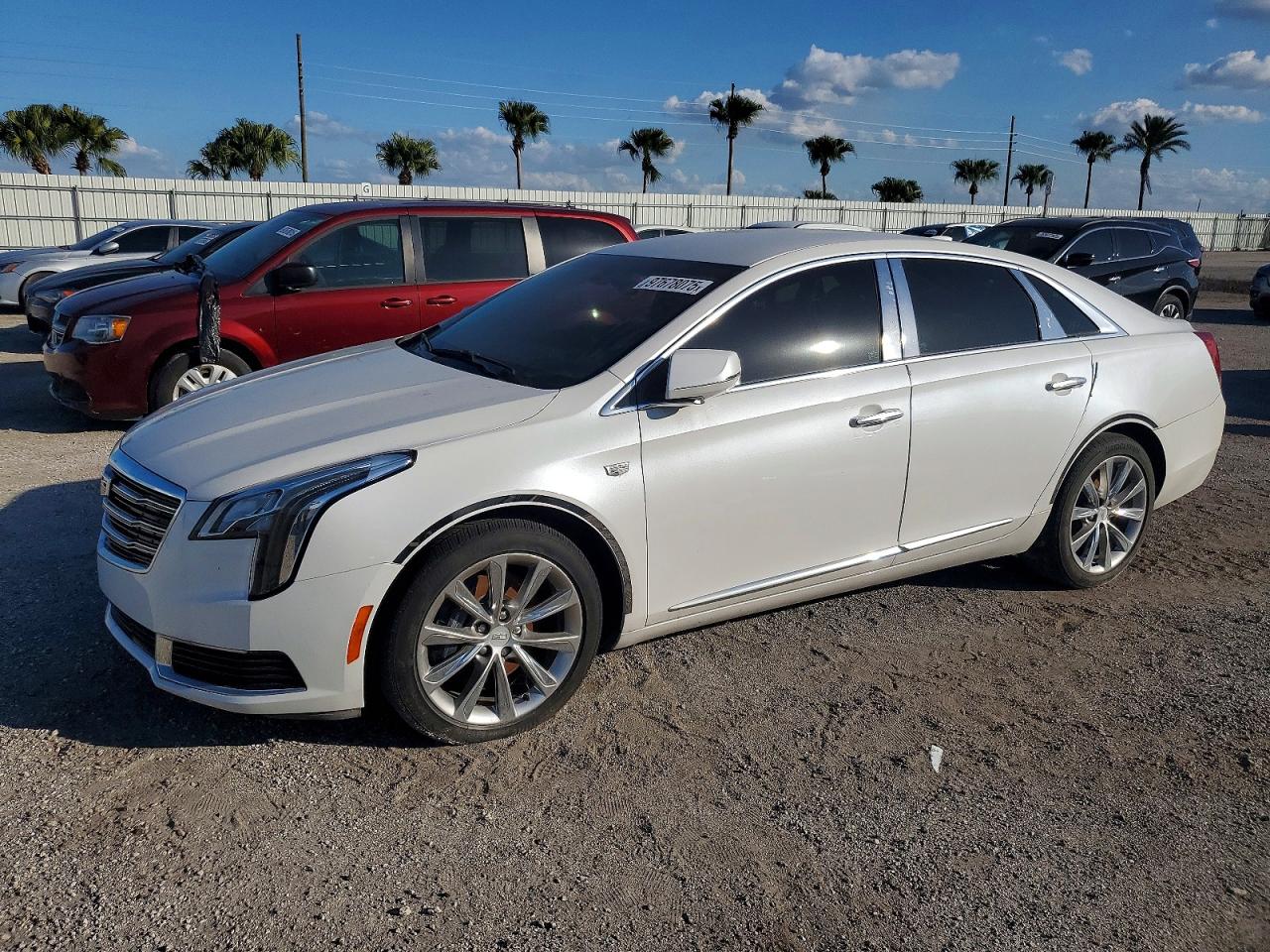 Cadillac Xts 2018 — 2