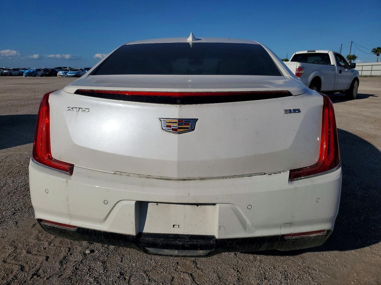 Cadillac Xts 2018 — 7