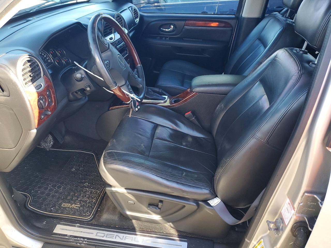 GMC Envoy 2006 — 8