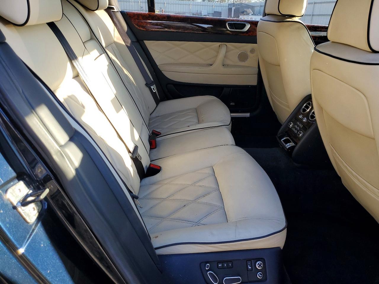 Bentley Continental 2009 — 11