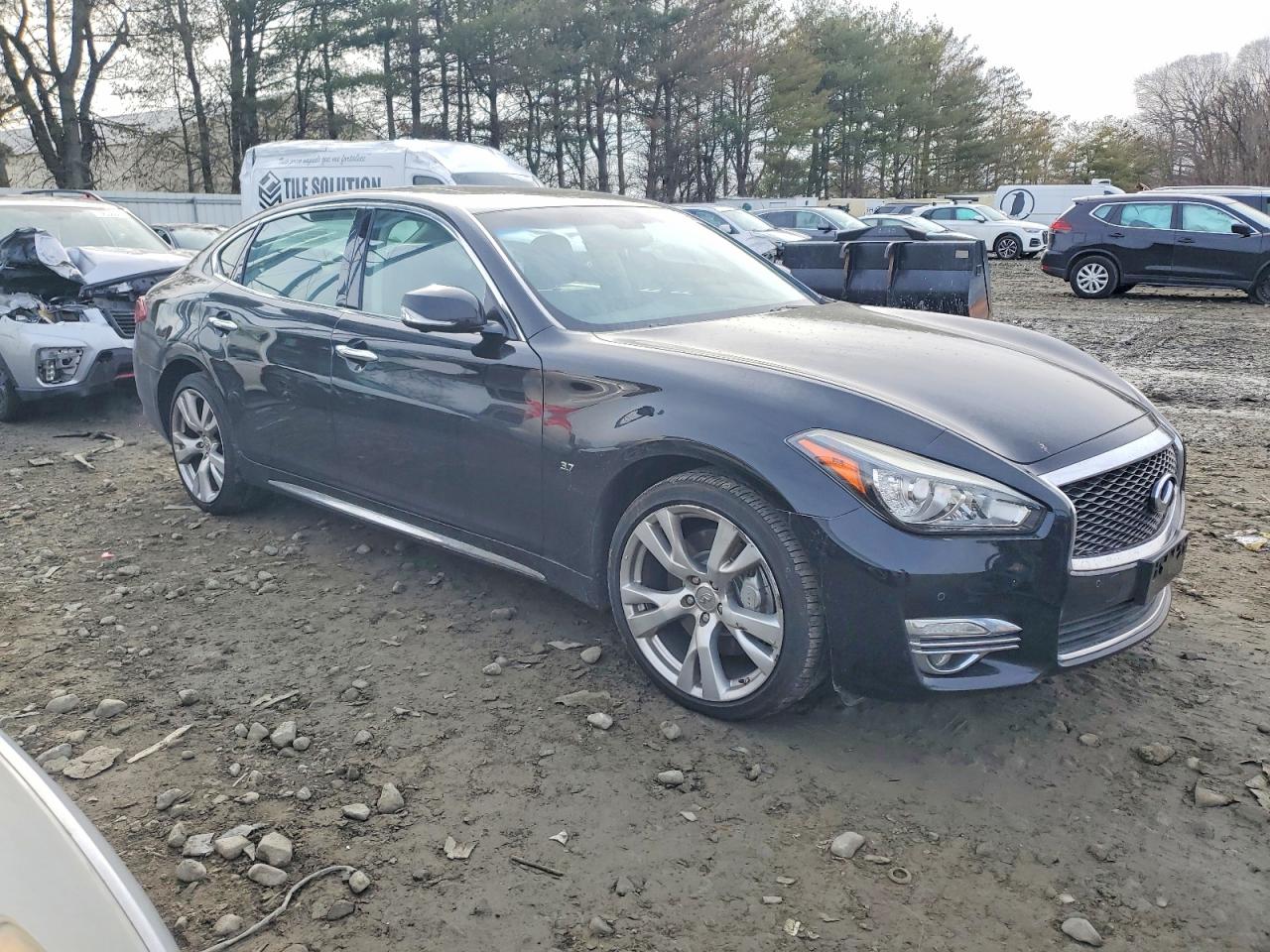 2018 INFINITI Q70L 3.7 LUXE