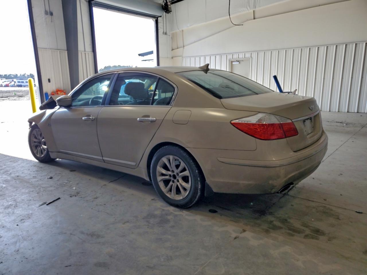 Hyundai Genesis 2009 — 3
