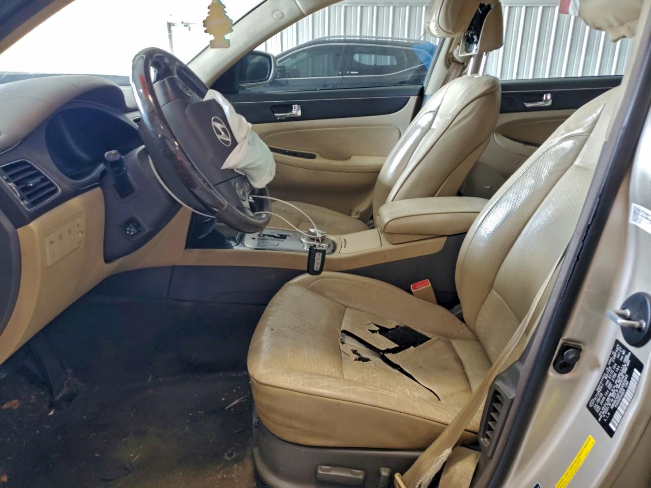 Hyundai Genesis 2009 — 8