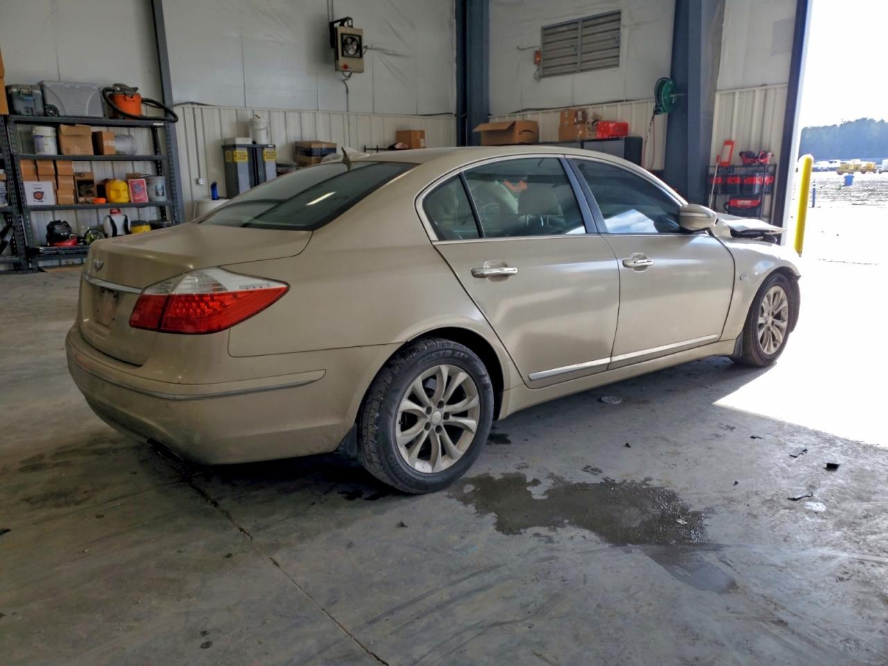 Hyundai Genesis 2009 — 4
