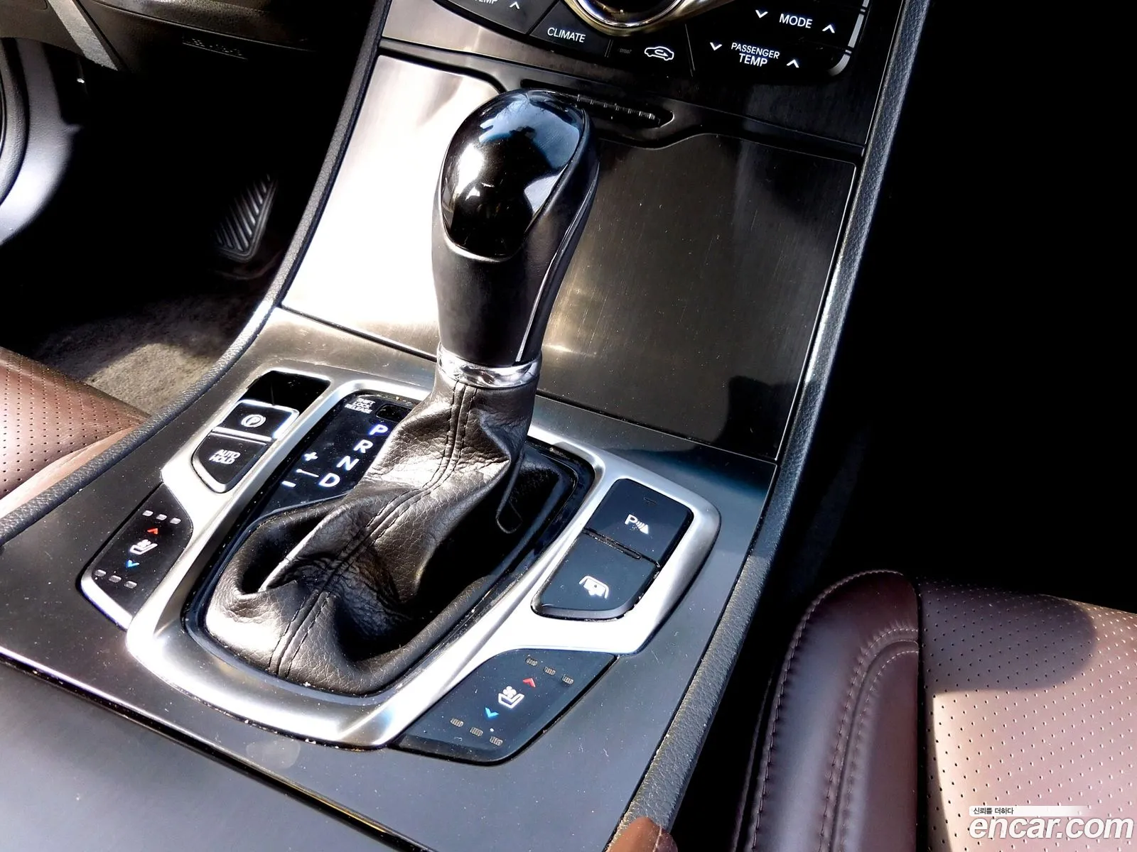 Hyundai Grandeur HG 2013 — 15
