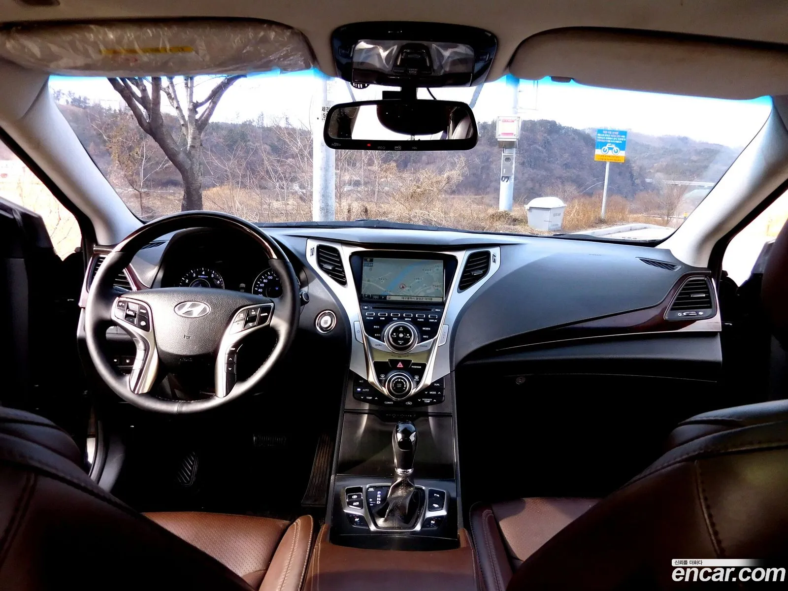 Hyundai Grandeur HG 2013 — 25