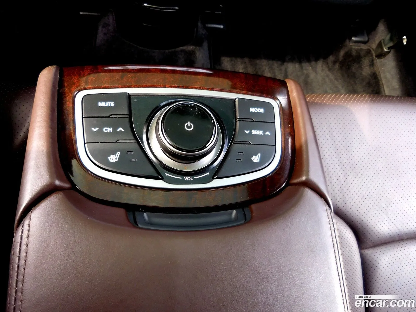 Hyundai Grandeur HG 2013 — 23