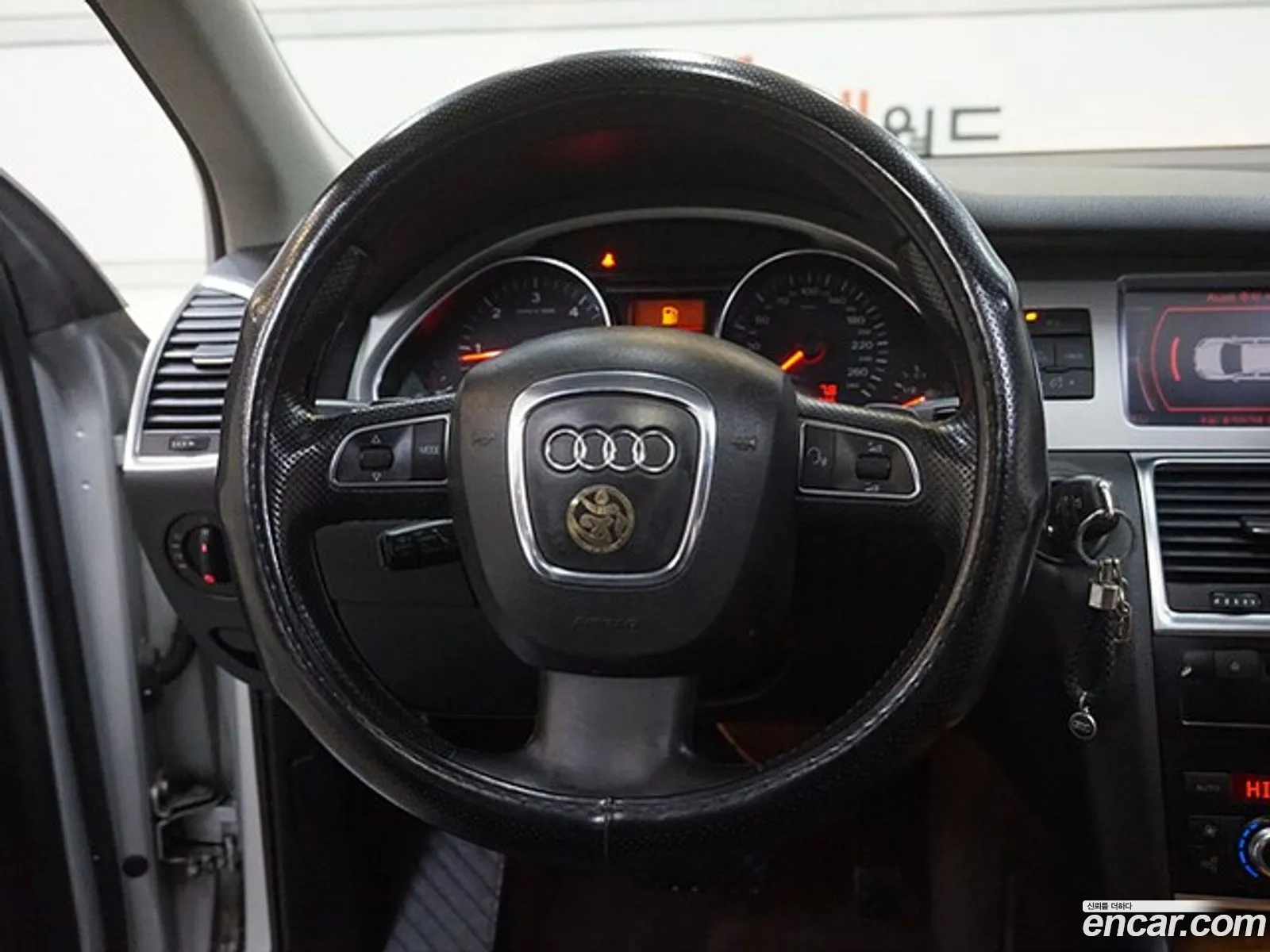 Audi Q7 2009 — 13