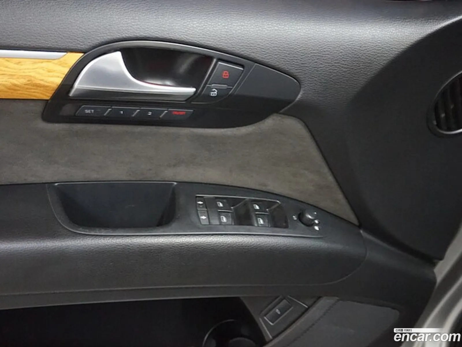 Audi Q7 2009 — 7