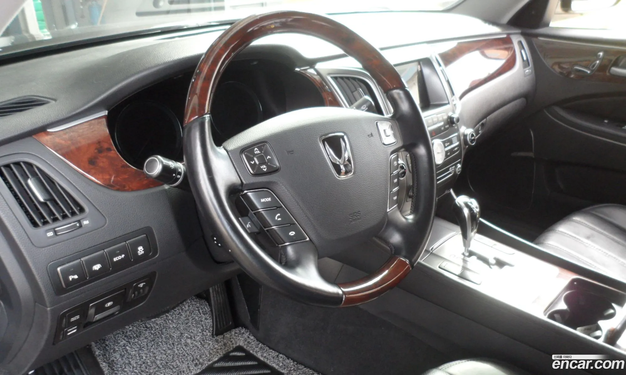 Hyundai Equus 2011 — 8