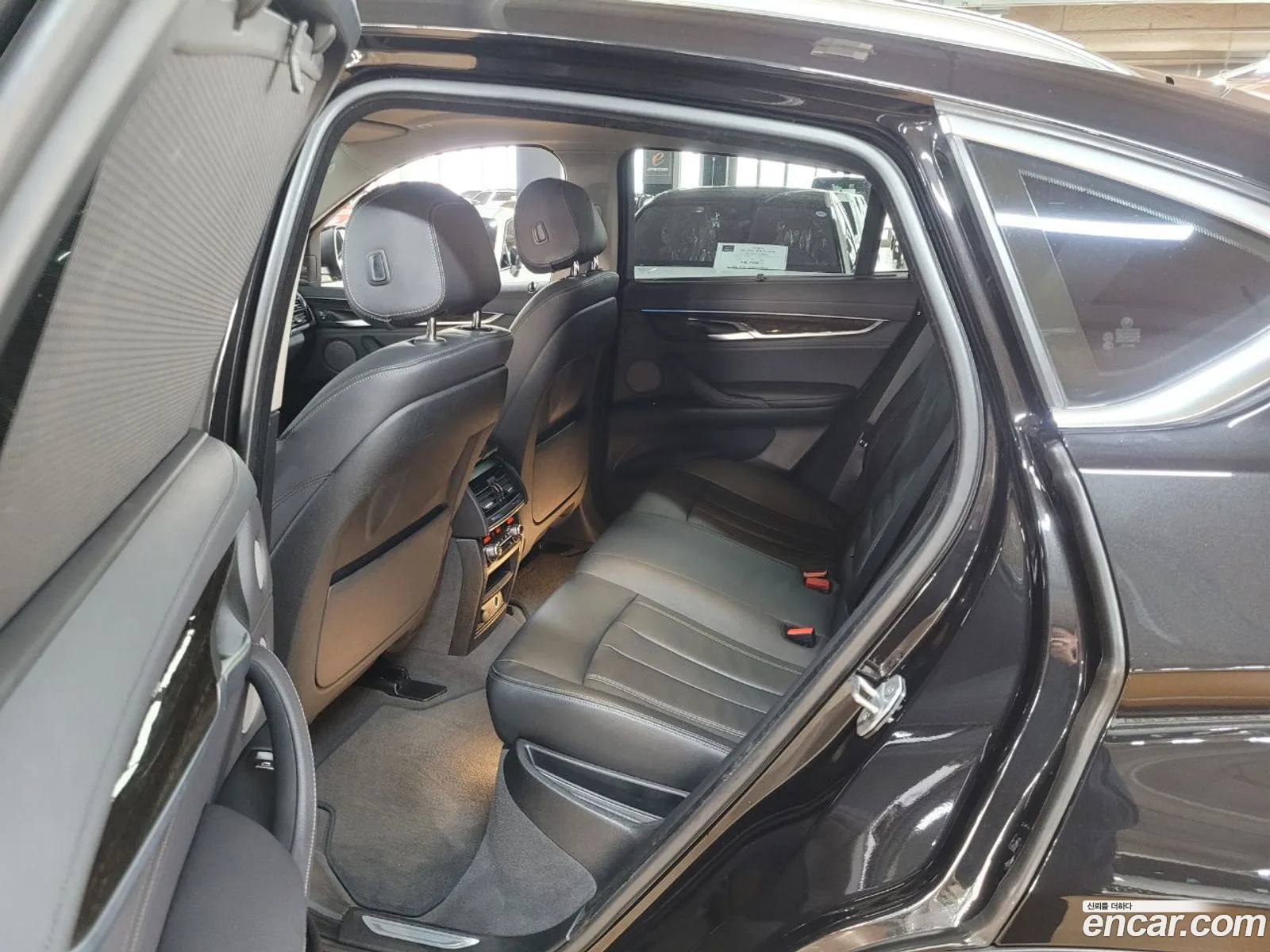 BMW X6 2018 — 16