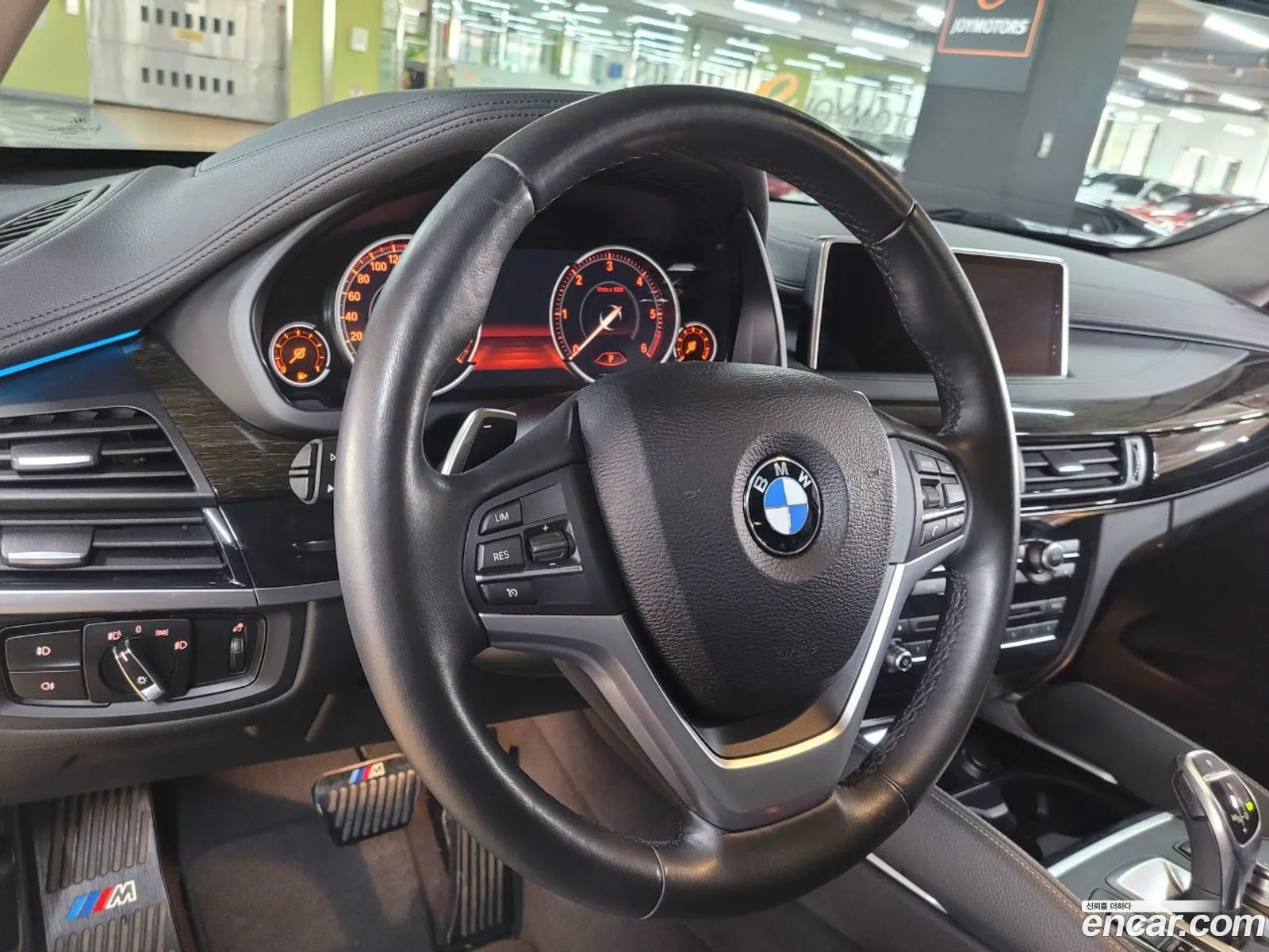 BMW X6 2018 — 8