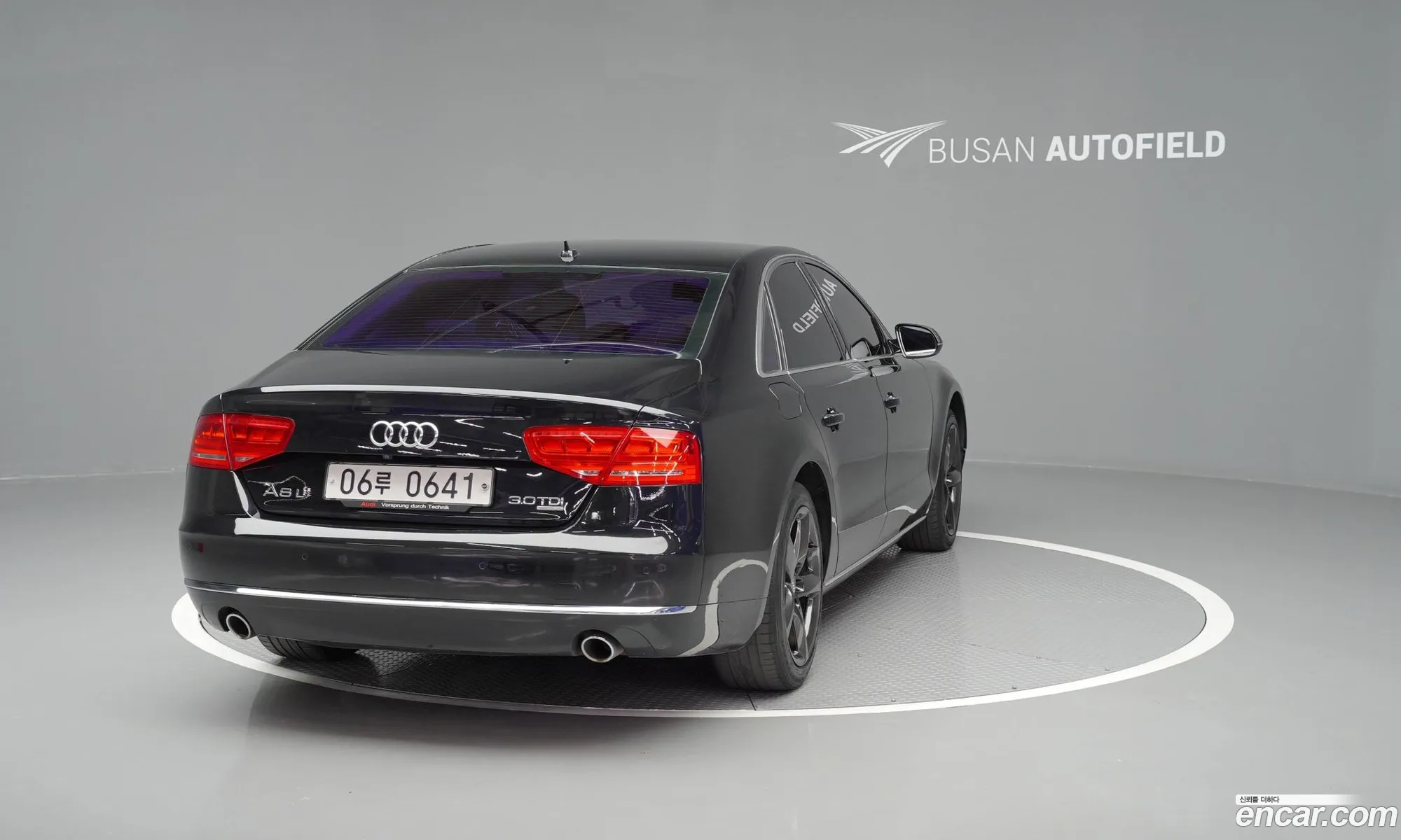 Audi A8 2013 — 16