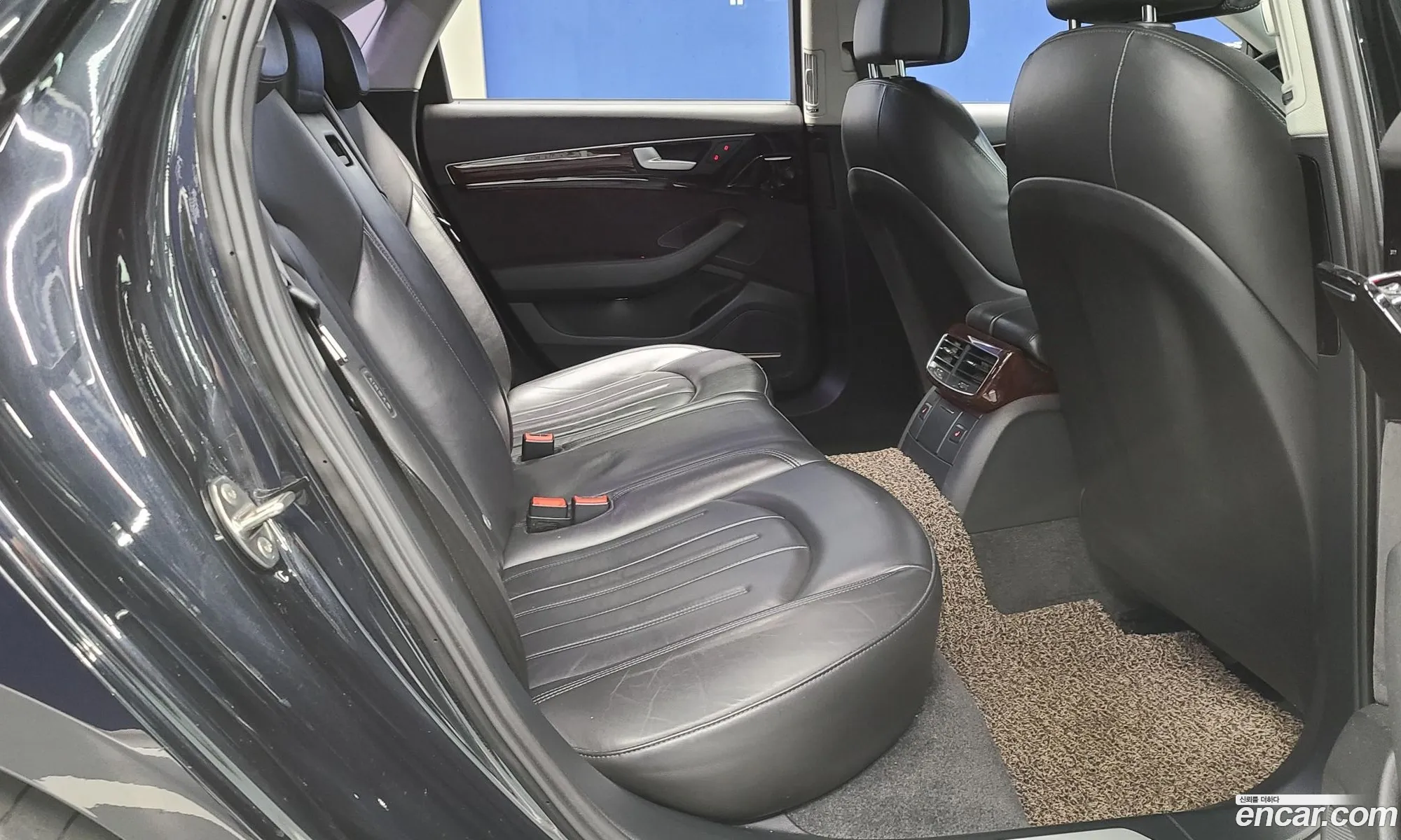 Audi A8 2013 — 7