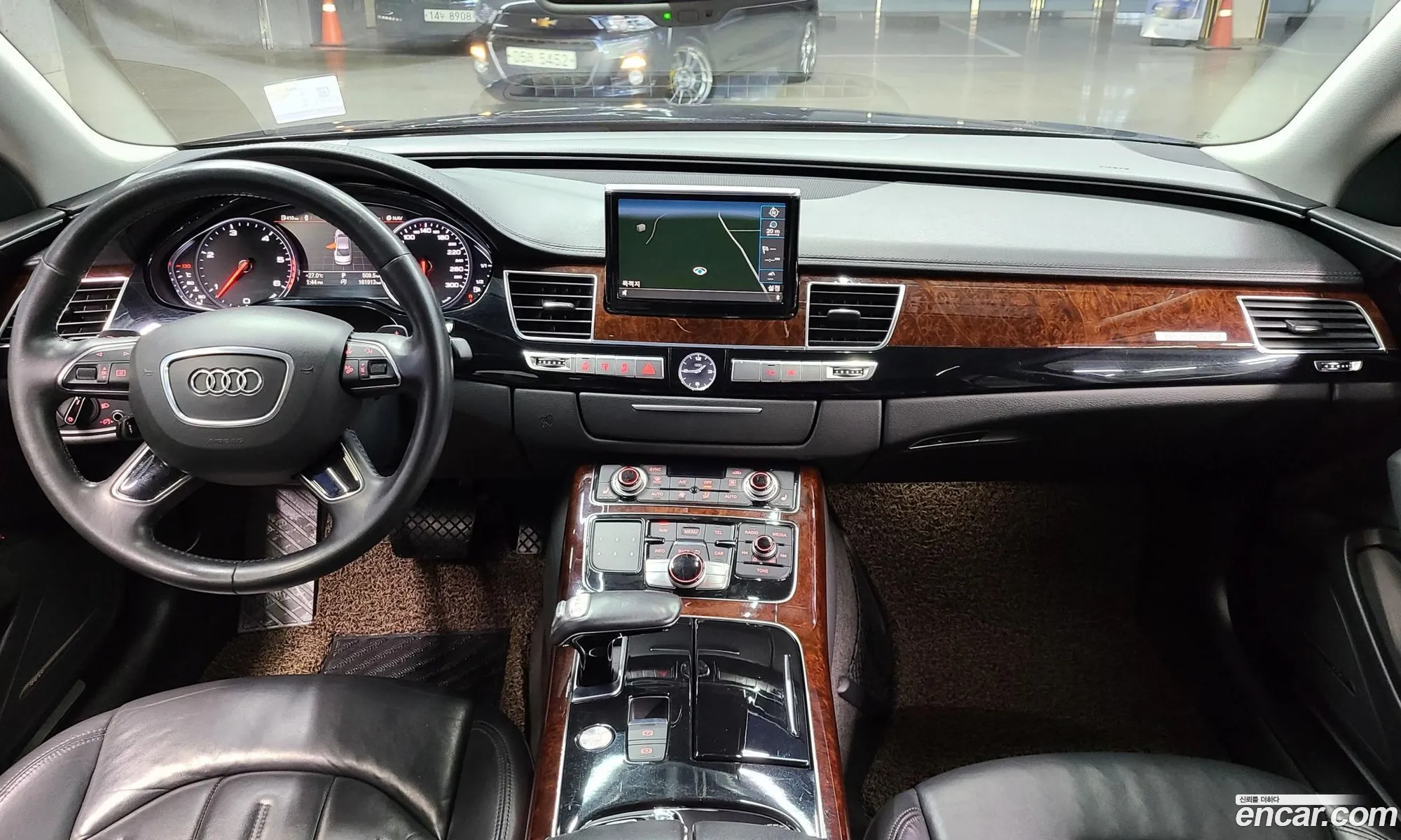 Audi A8 2013 — 10