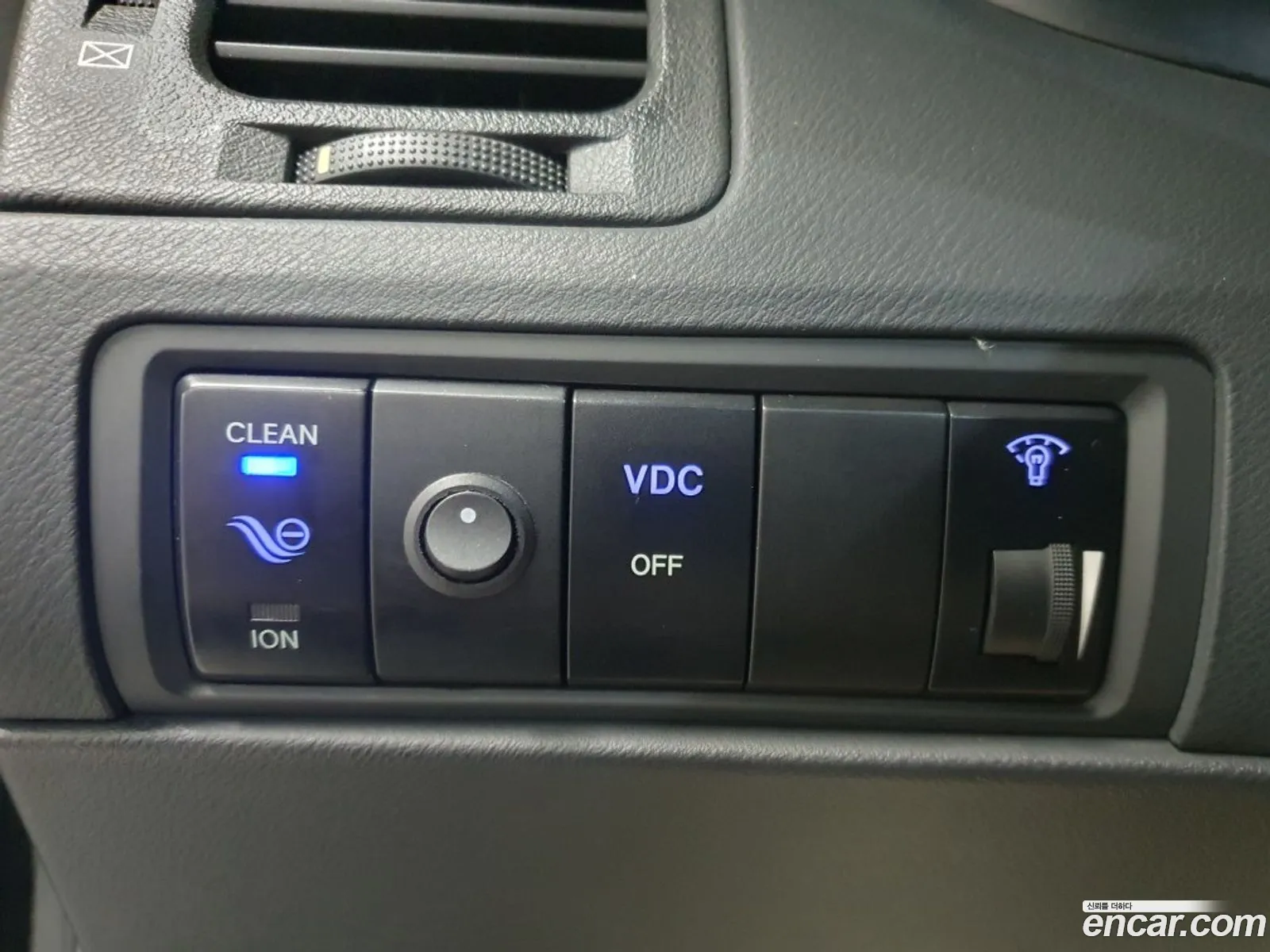 Hyundai The Luxury Grandeur 2010 — 6