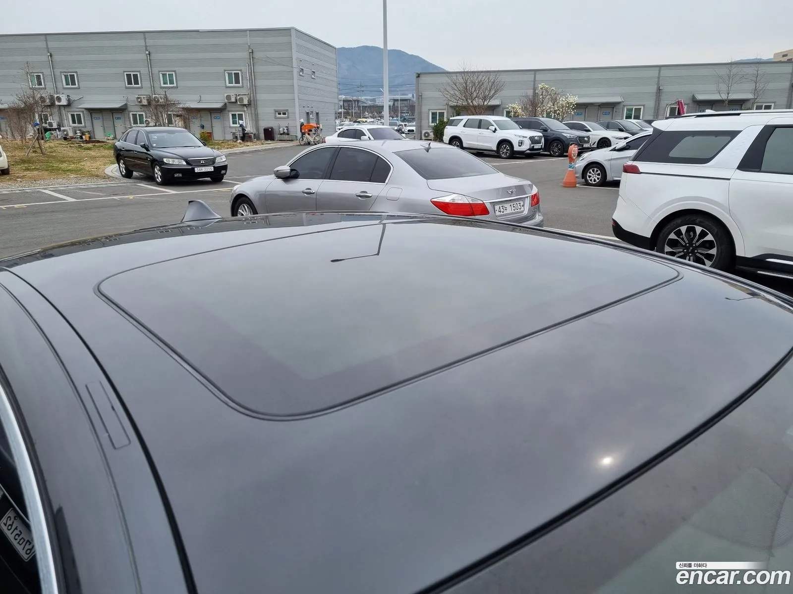 BMW 5 Series 2011 — 17