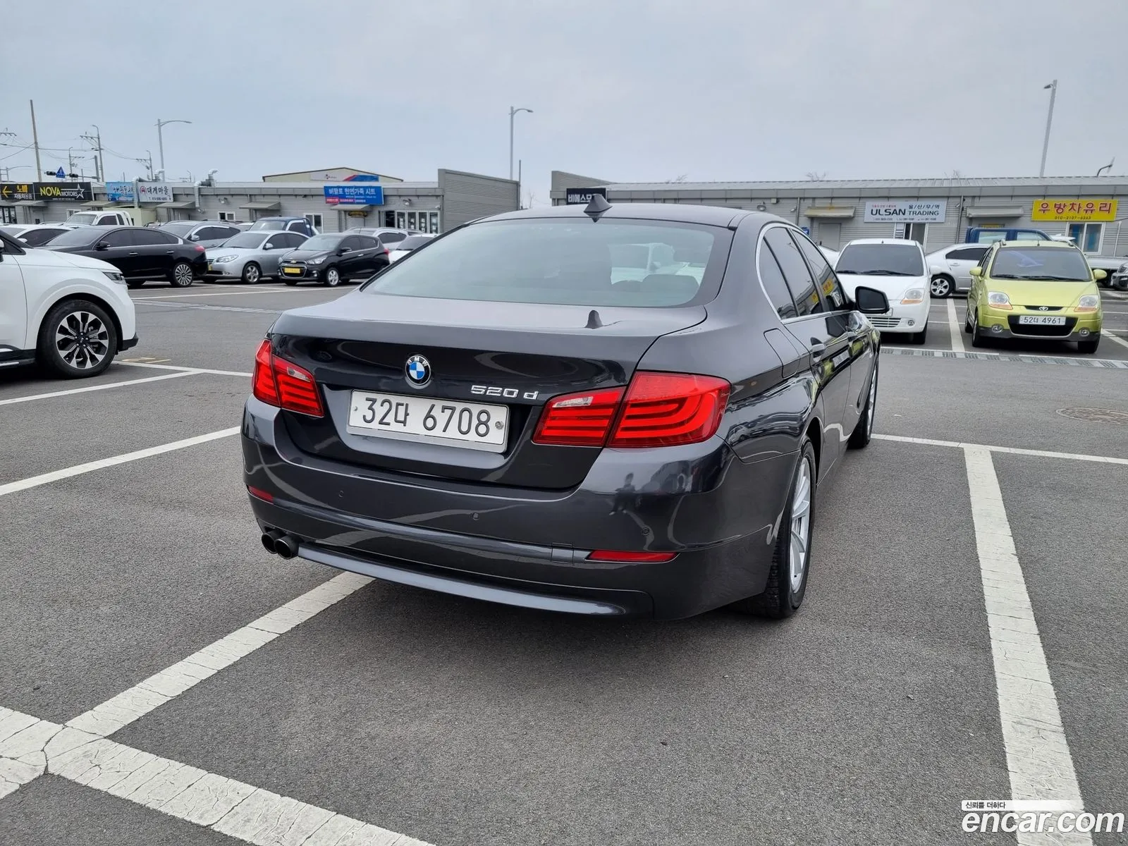 BMW 5 Series 2011 — 13