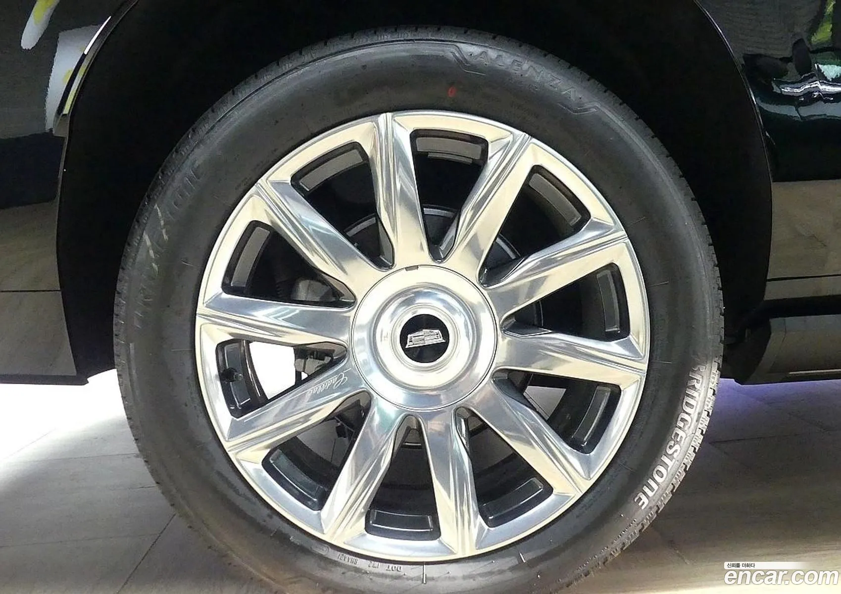 Cadillac Escalade 2022 — 18