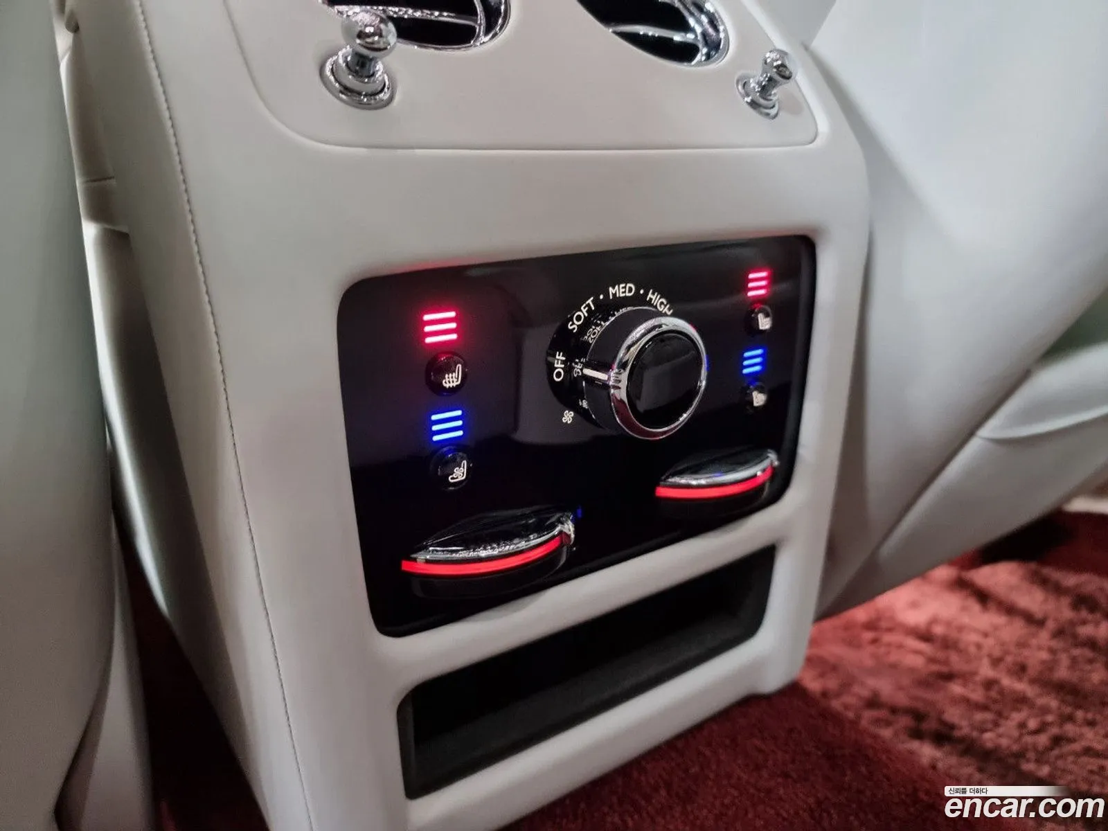 Rolls-Royce Ghost 2021 — 18