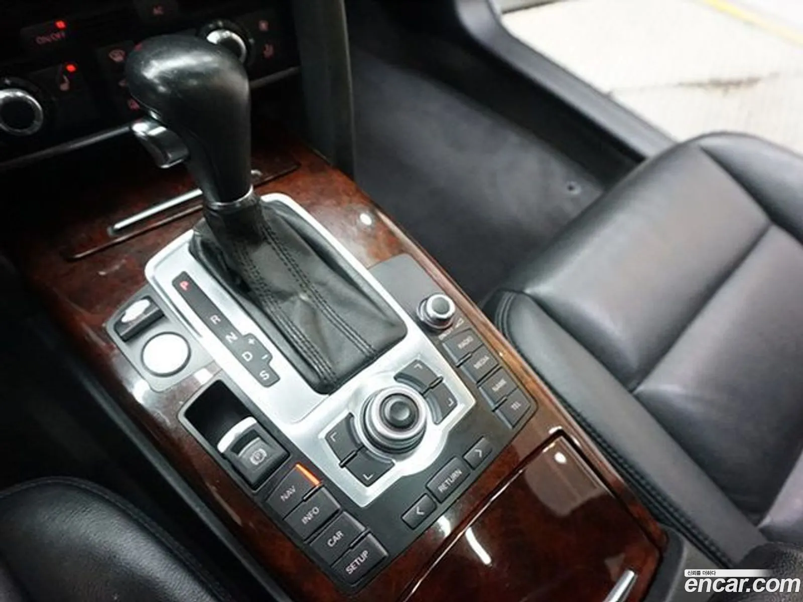 Audi A6 2011 — 11