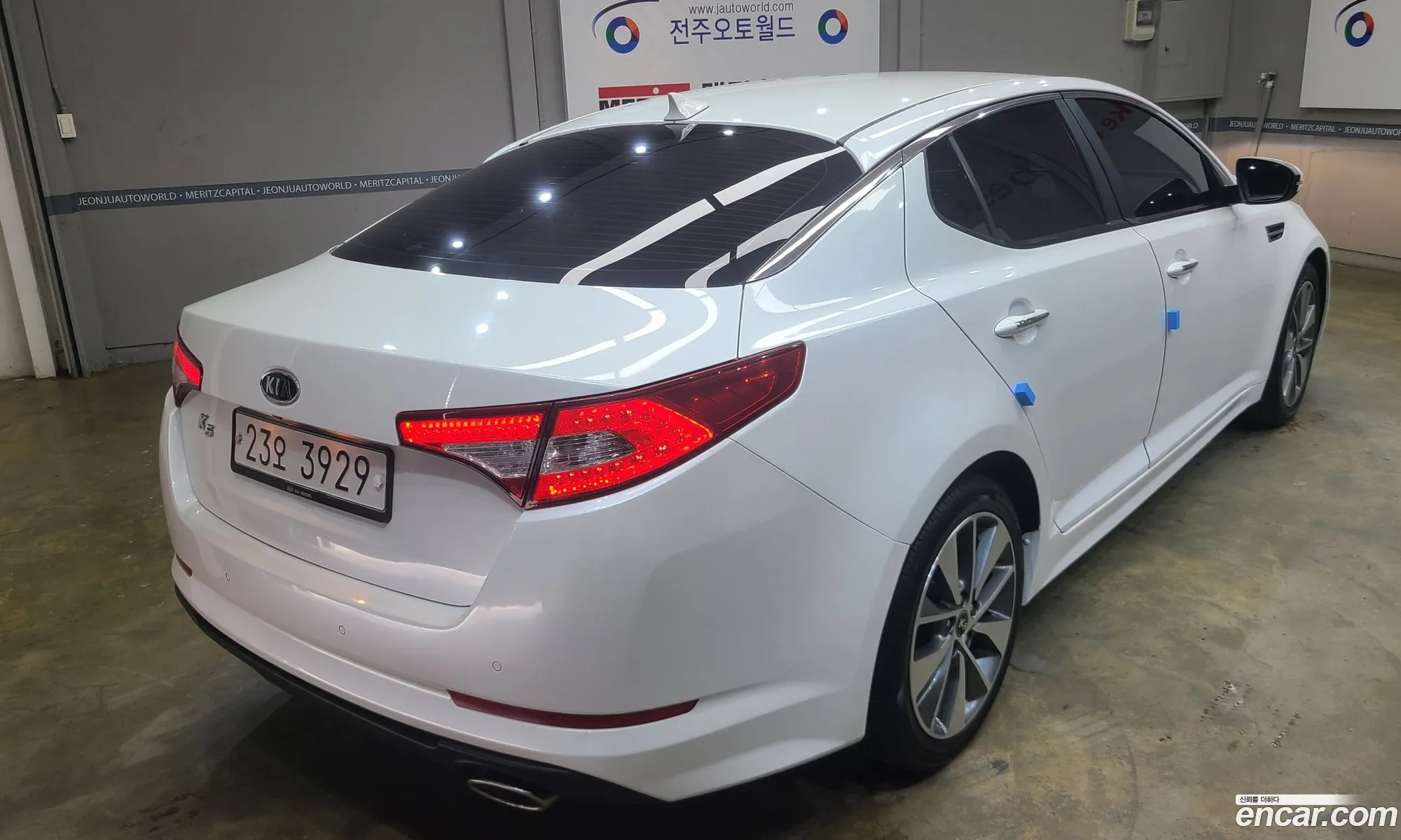 Kia K5 2010 — 10