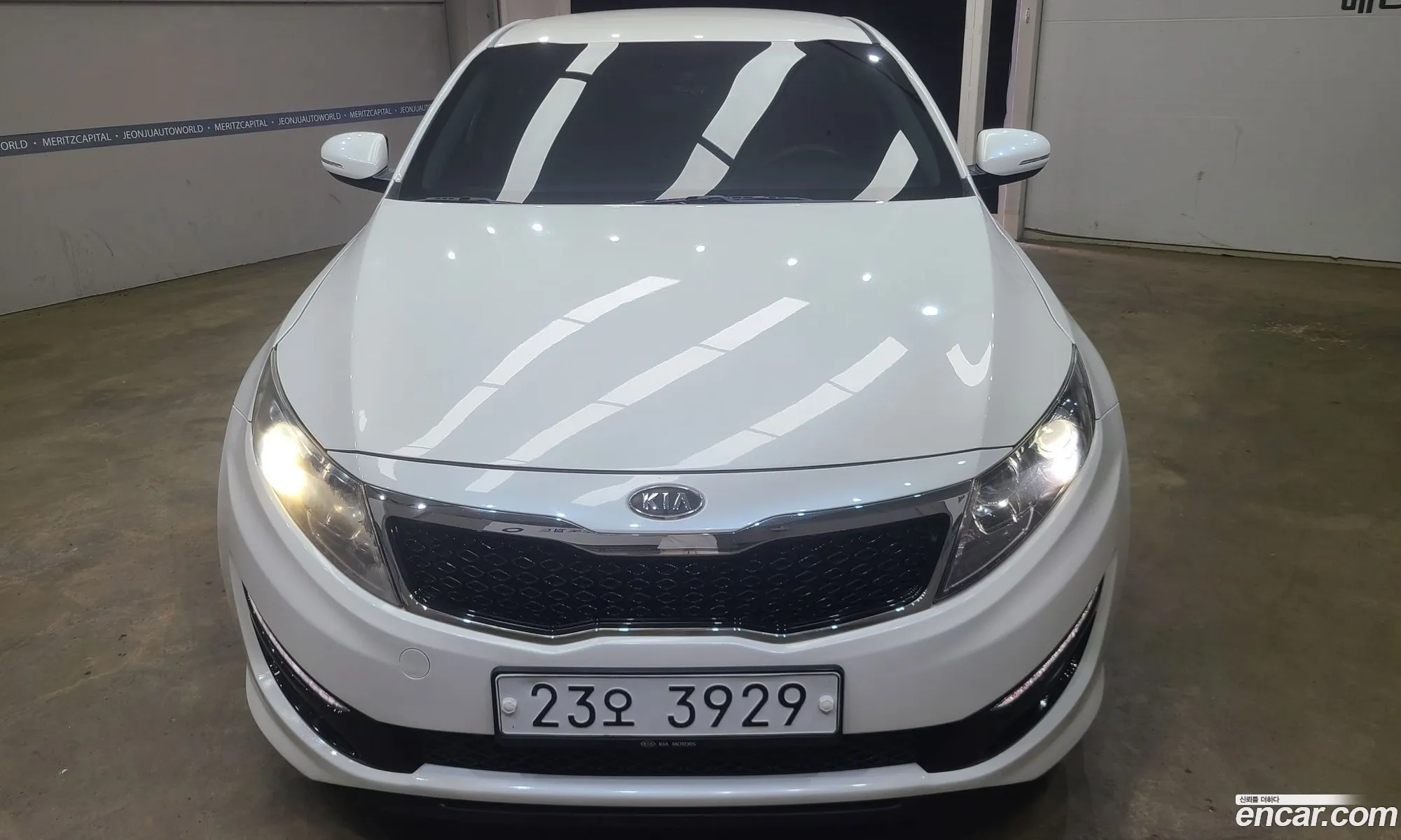 Kia K5 2010 — 11
