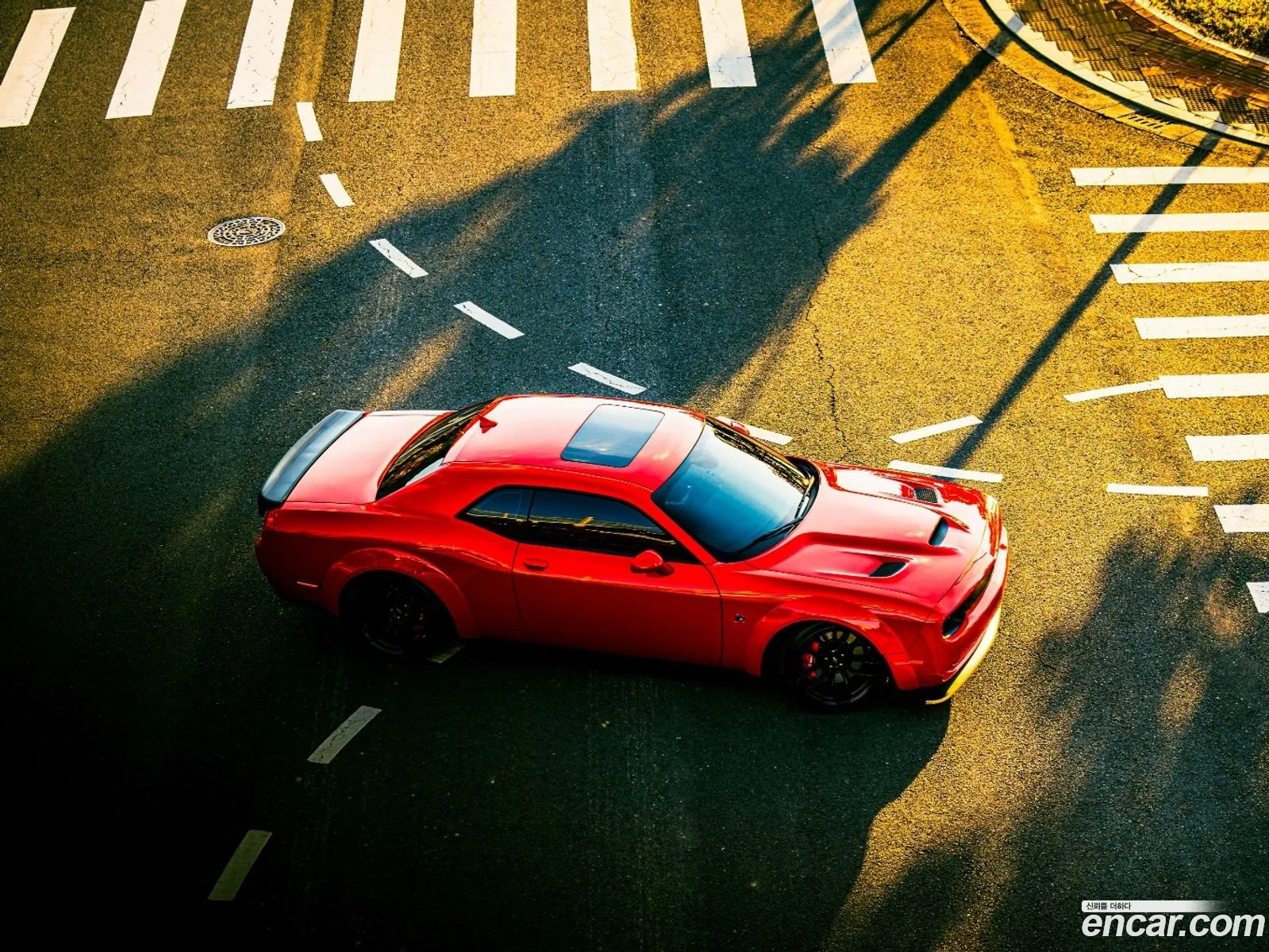 Dodge Challenger 2020 — 16