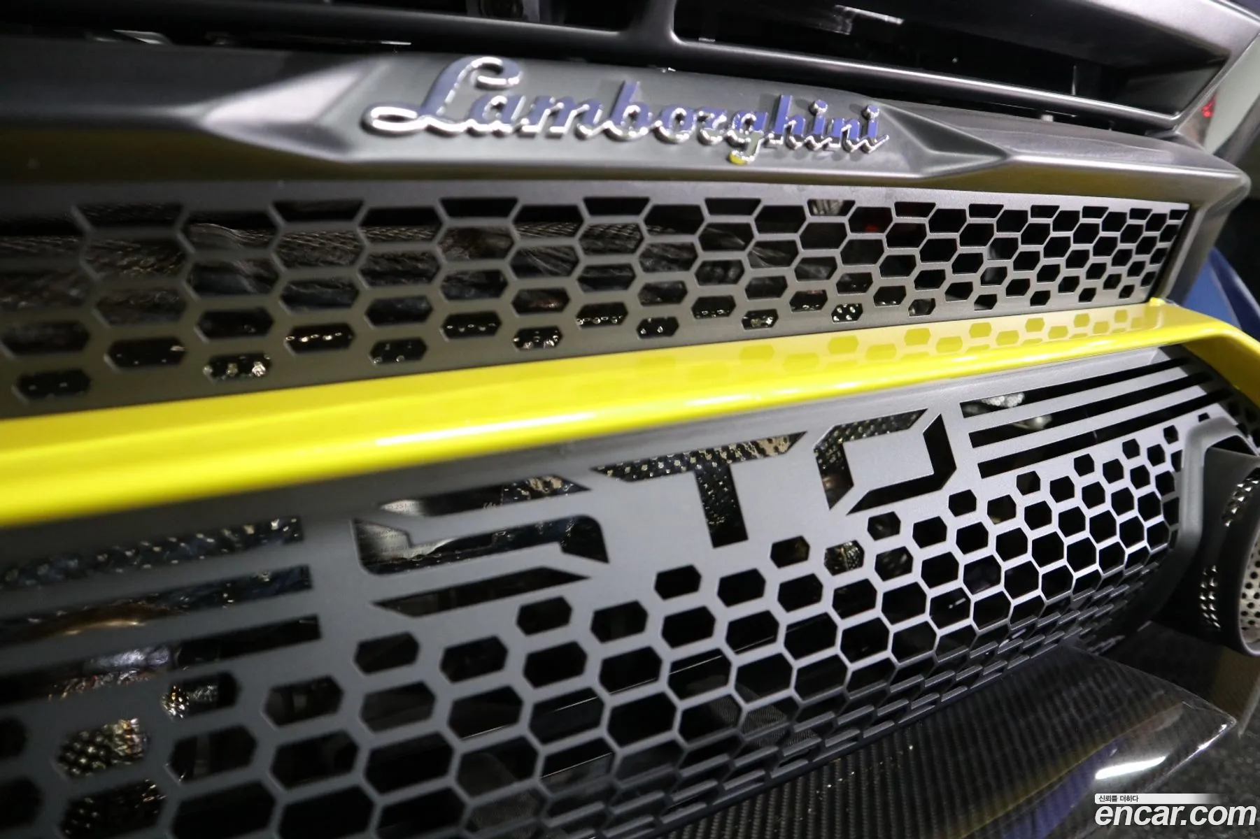 Lamborghini Huracan 2022 — 14