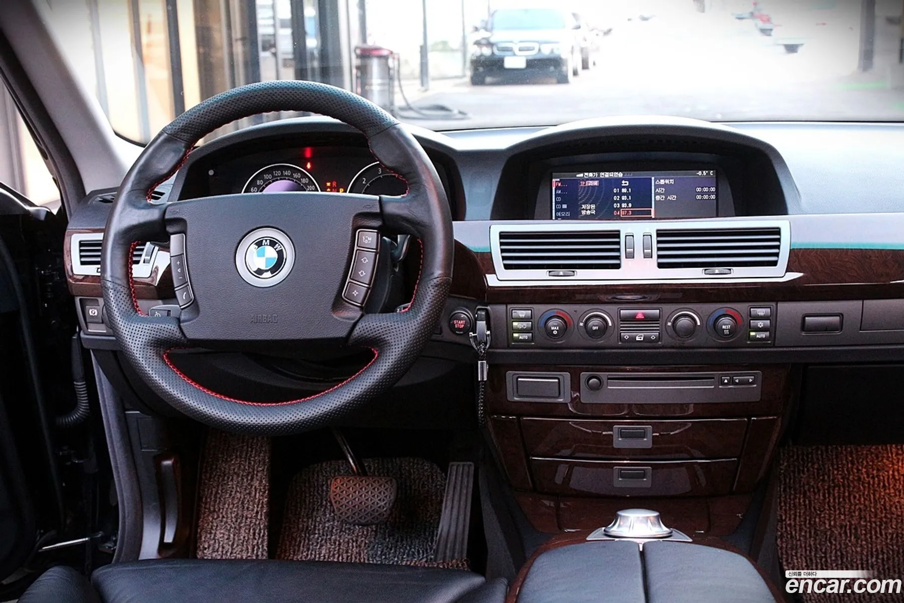 BMW 7 Series 2003 — 10