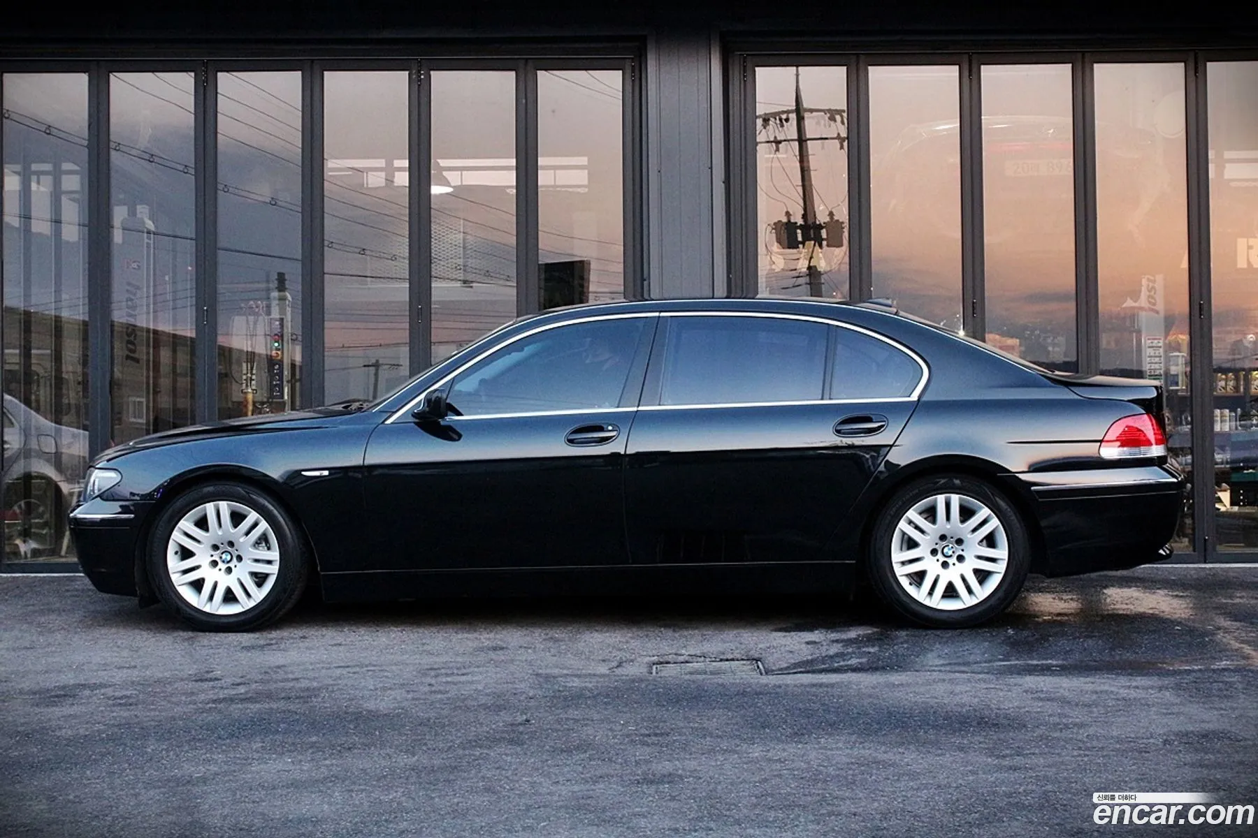 BMW 7 Series 2003 — 17