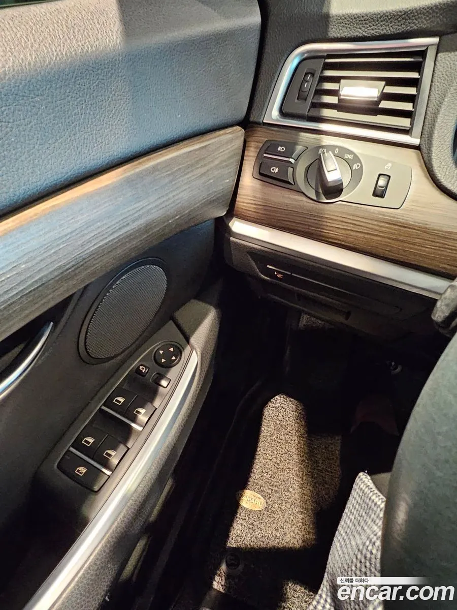 BMW 5 Series GT 2010 — 10