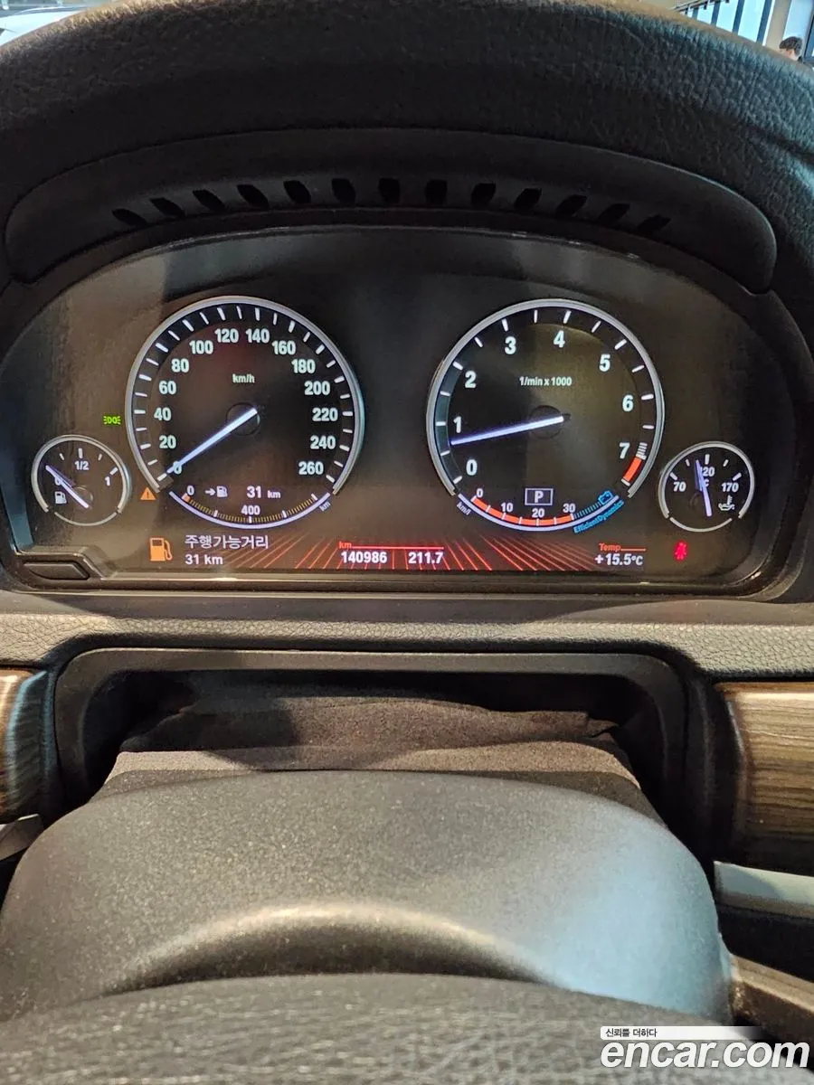 BMW 5 Series GT 2010 — 11