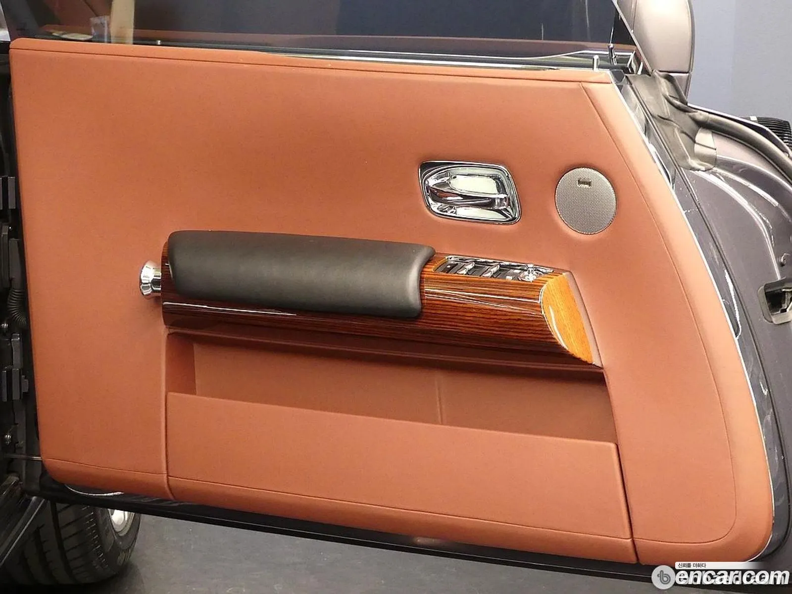 Rolls-Royce Phantom 2009 — 10