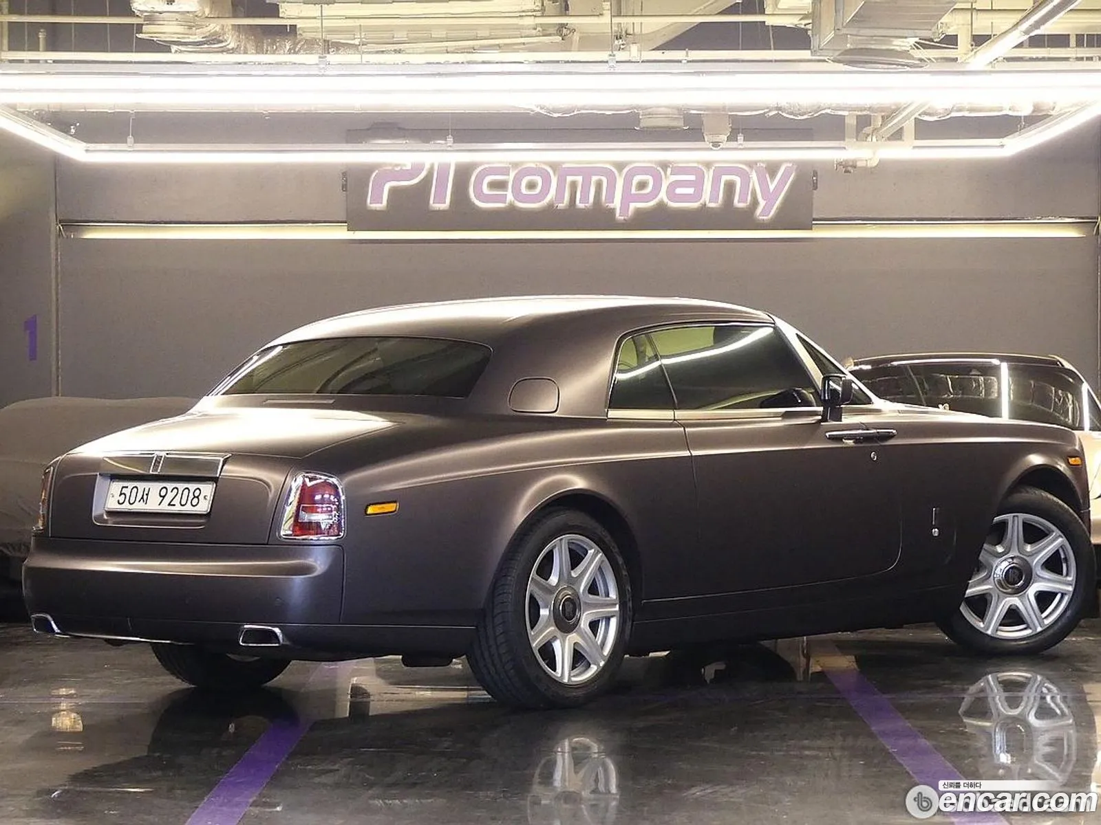 Rolls-Royce Phantom 2009 — 18