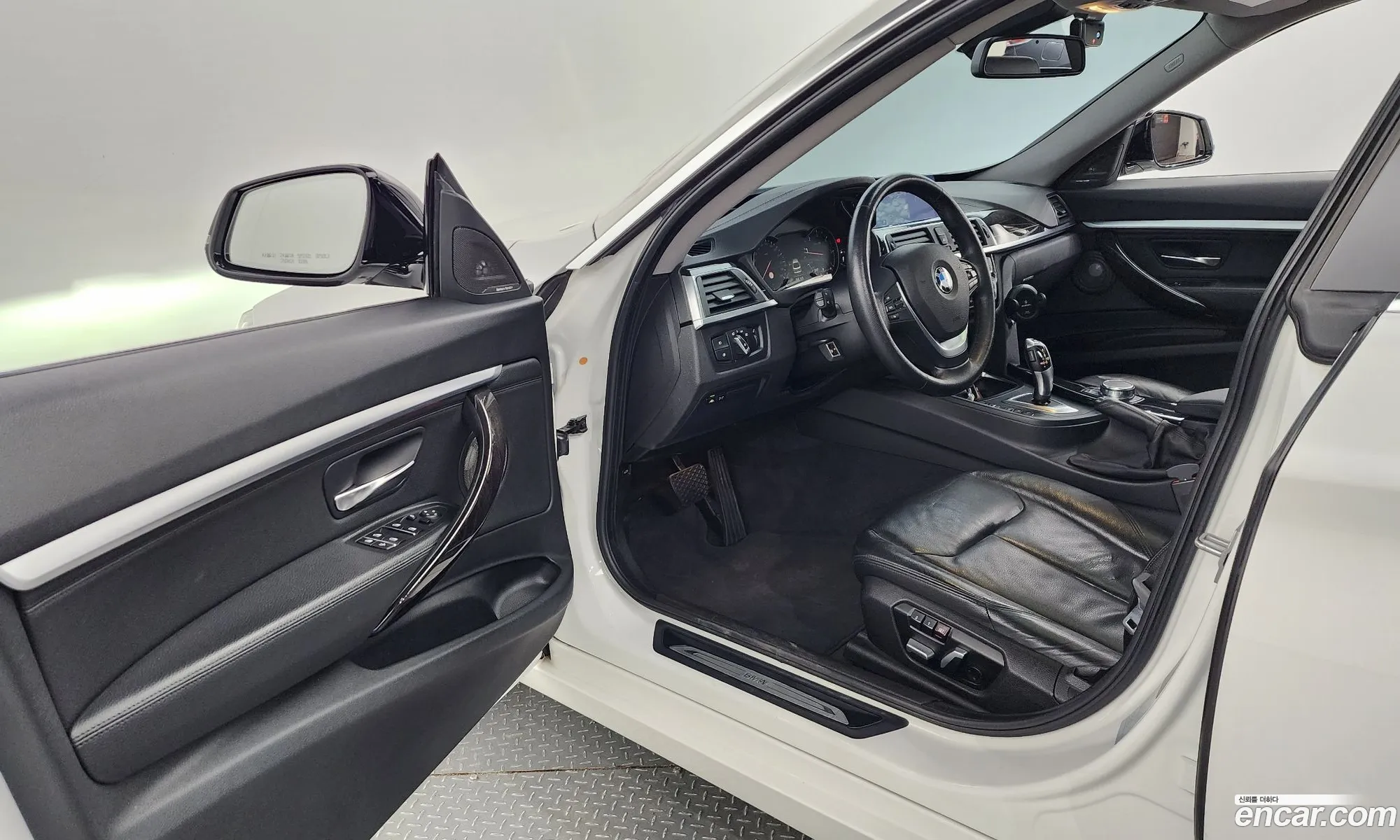 BMW 3 Series GT 2018 — 13